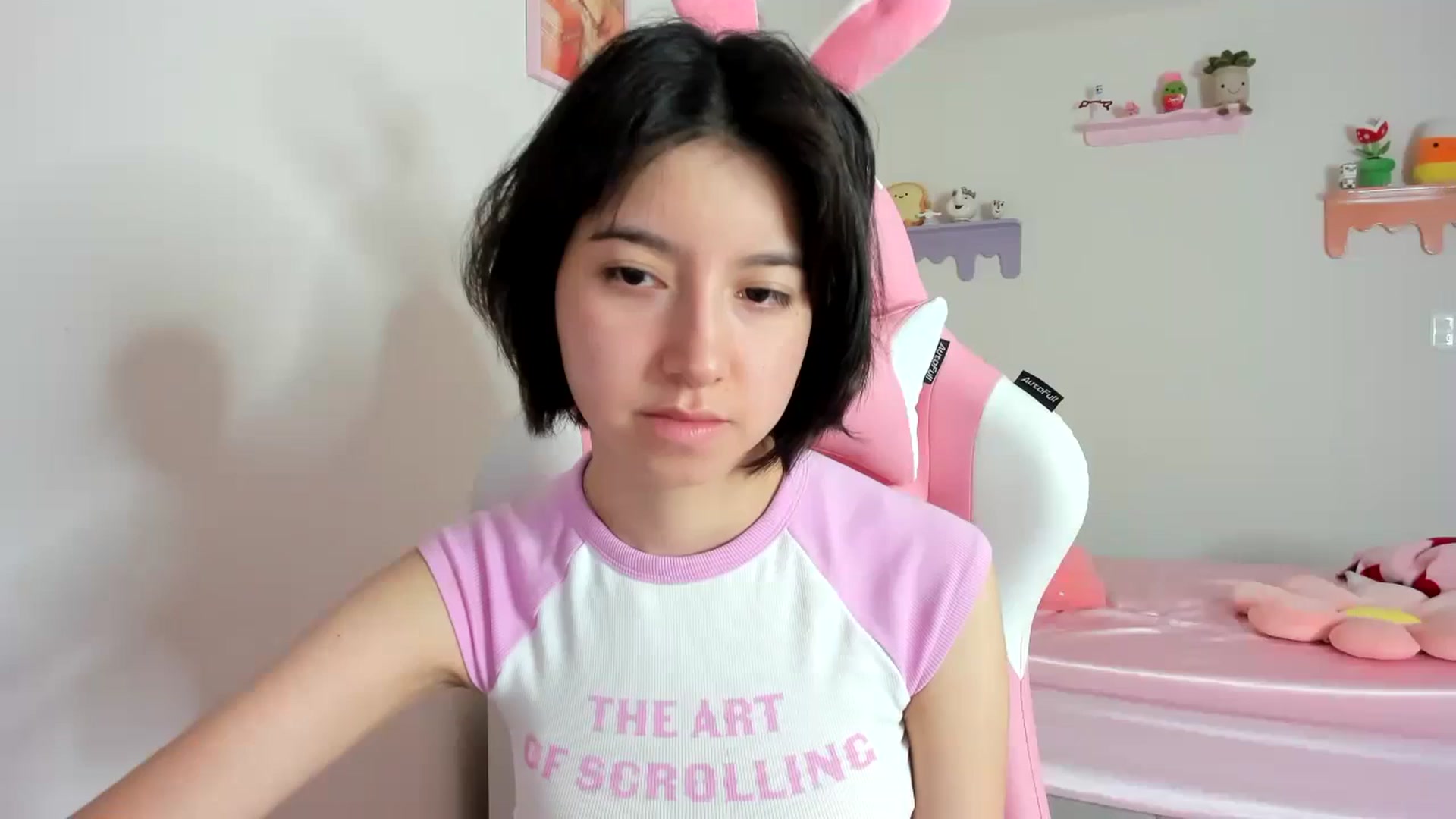Gallery image thumbnail from Cherrycute666's myfreecams stream on, 10/23/2023, 15:38 image 2 of 20