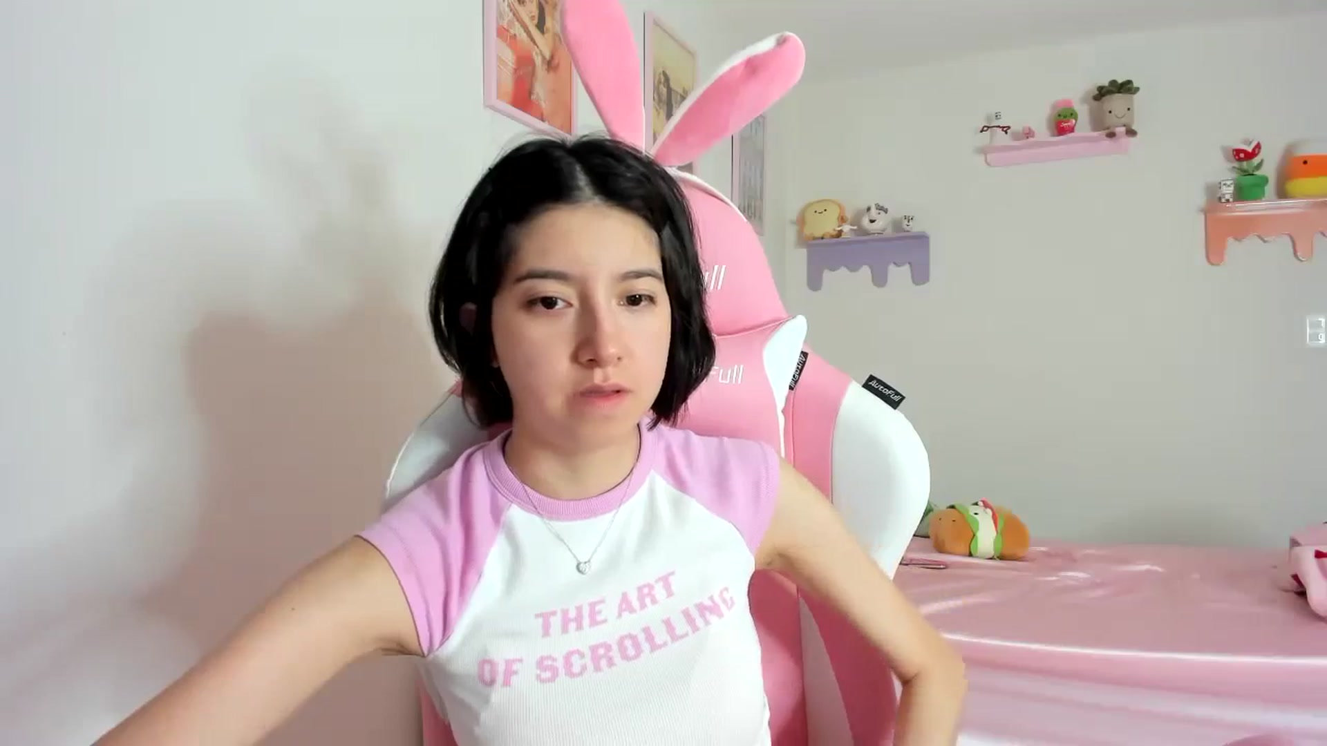 Gallery image thumbnail from Cherrycute666's myfreecams stream on, 10/23/2023, 21:43 image 3 of 20