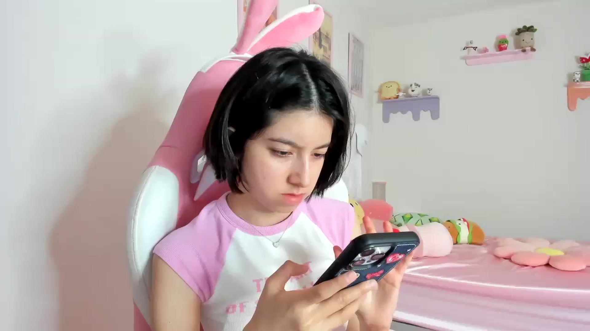 Gallery image thumbnail from Cherrycute666's myfreecams stream on, 10/23/2023, 21:43 image 20 of 20