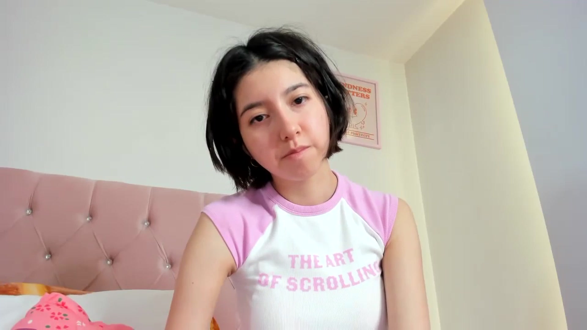 Gallery image thumbnail from Cherrycute666's myfreecams stream on, 10/24/2023, 24:01 image 7 of 20