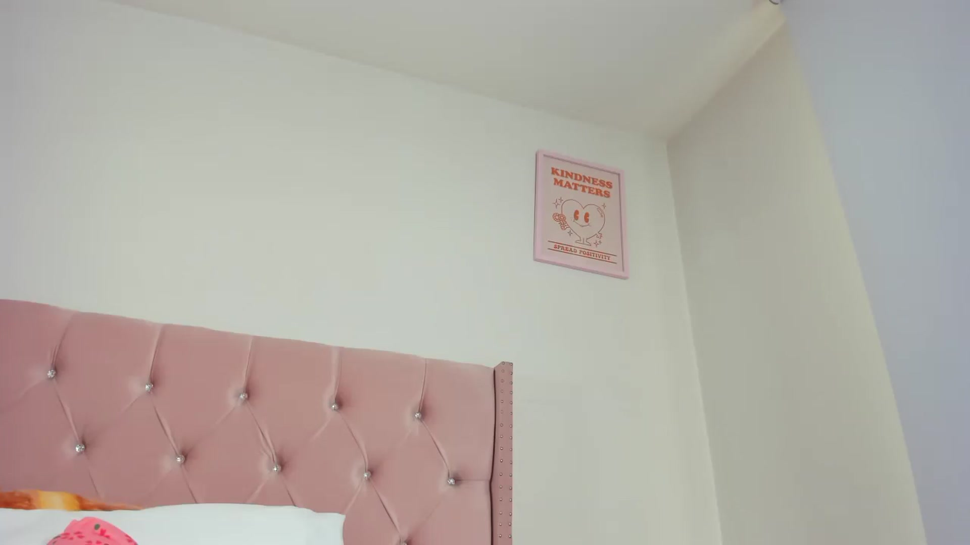 Gallery image thumbnail from Cherrycute666's myfreecams stream on, 10/24/2023, 24:01 image 12 of 20
