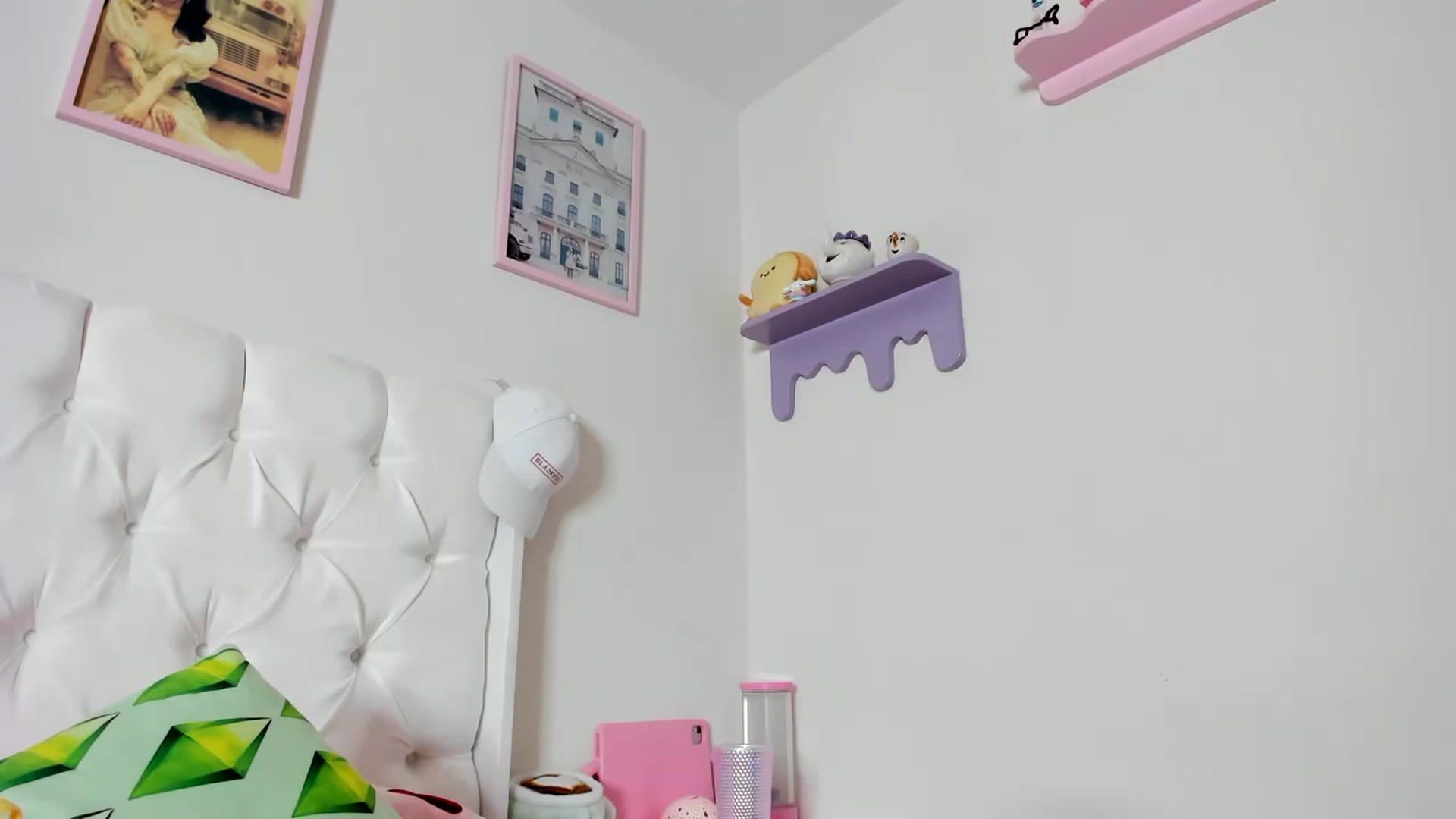 Gallery image thumbnail from Cherrycute666's myfreecams stream on, 10/24/2023, 04:00 image 10 of 20