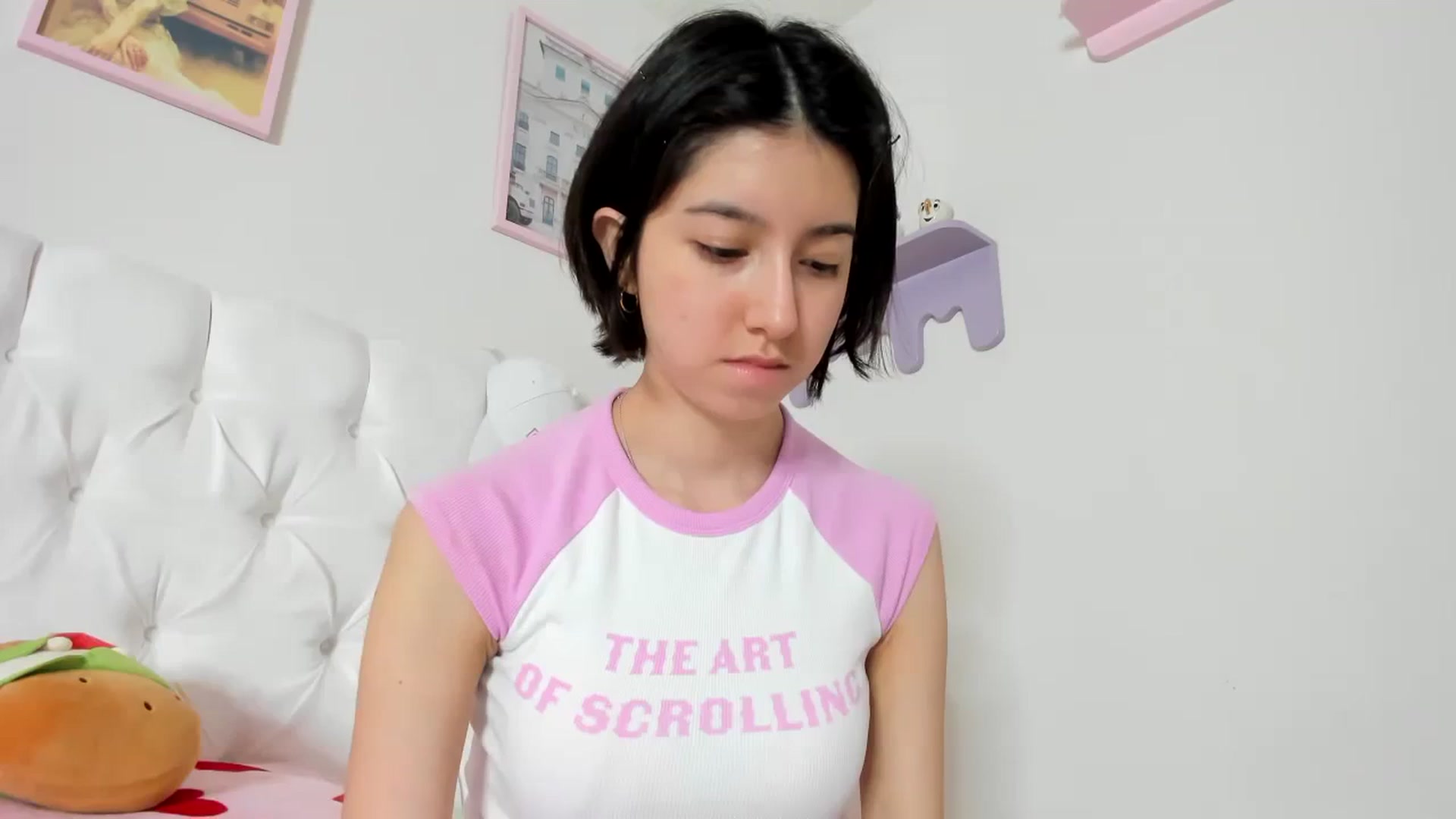 Gallery image thumbnail from Cherrycute666's myfreecams stream on, 10/24/2023, 07:24 image 10 of 20
