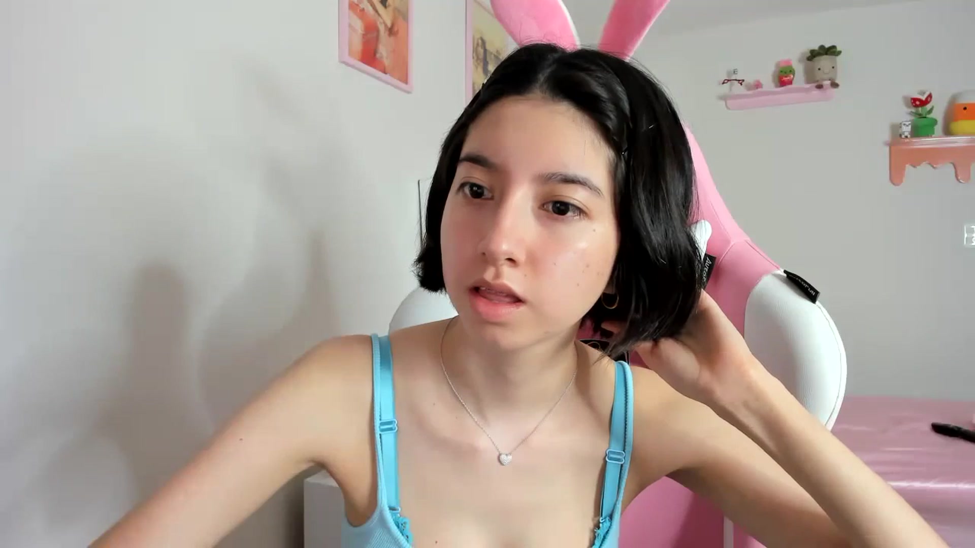 Gallery image thumbnail from Cherrycute666's myfreecams stream on, 10/24/2023, 21:19 image 20 of 20