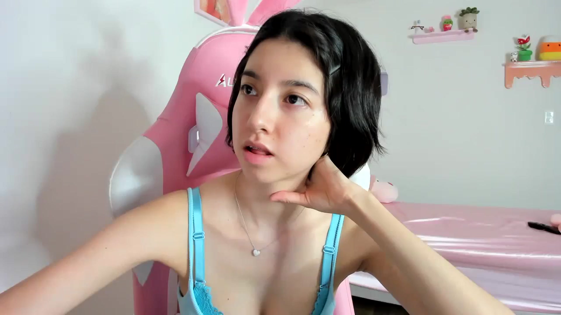 Gallery image thumbnail from Cherrycute666's myfreecams stream on, 10/24/2023, 23:23 image 14 of 20