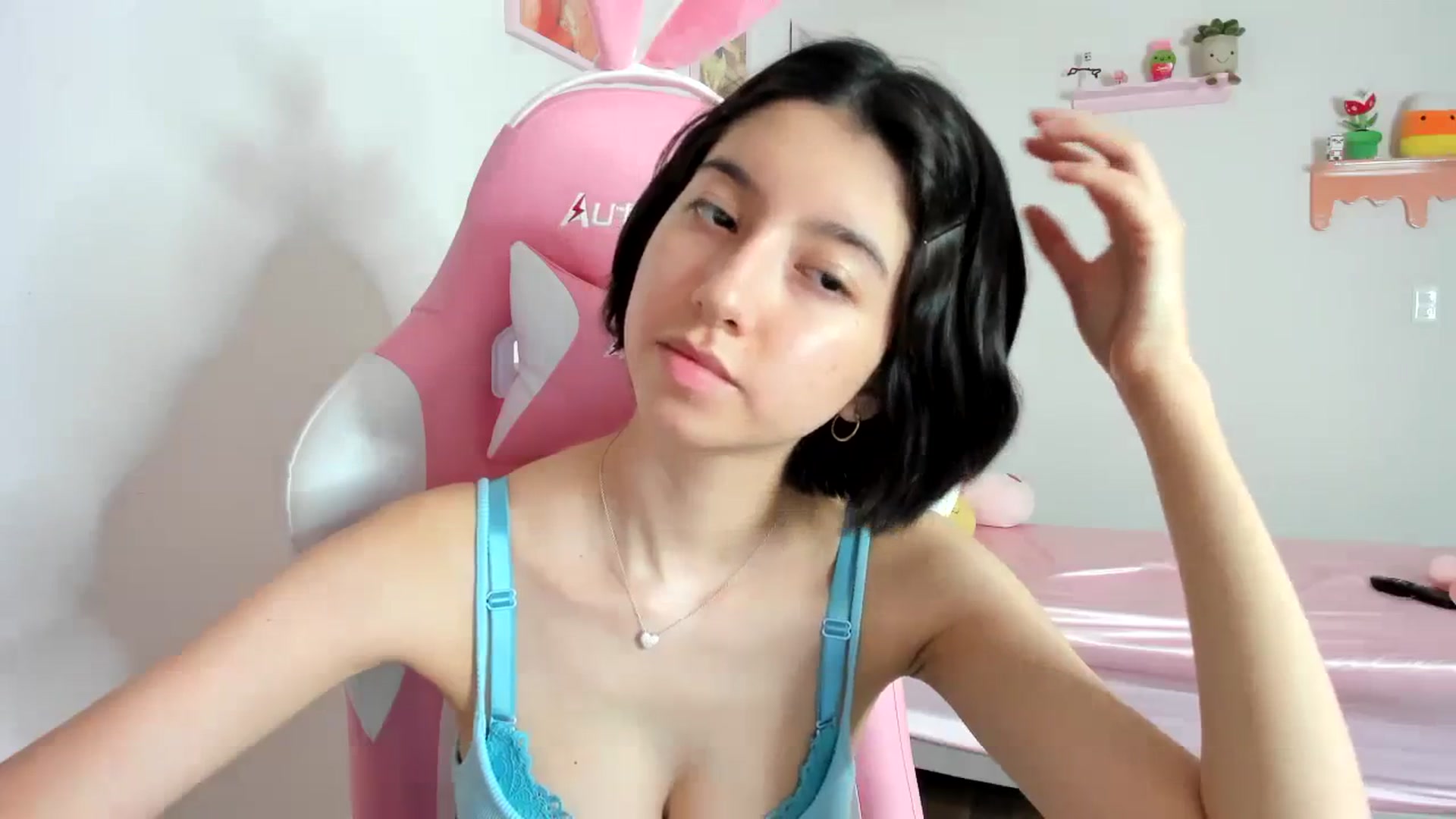 Gallery image thumbnail from Cherrycute666's myfreecams stream on, 10/24/2023, 23:23 image 11 of 20