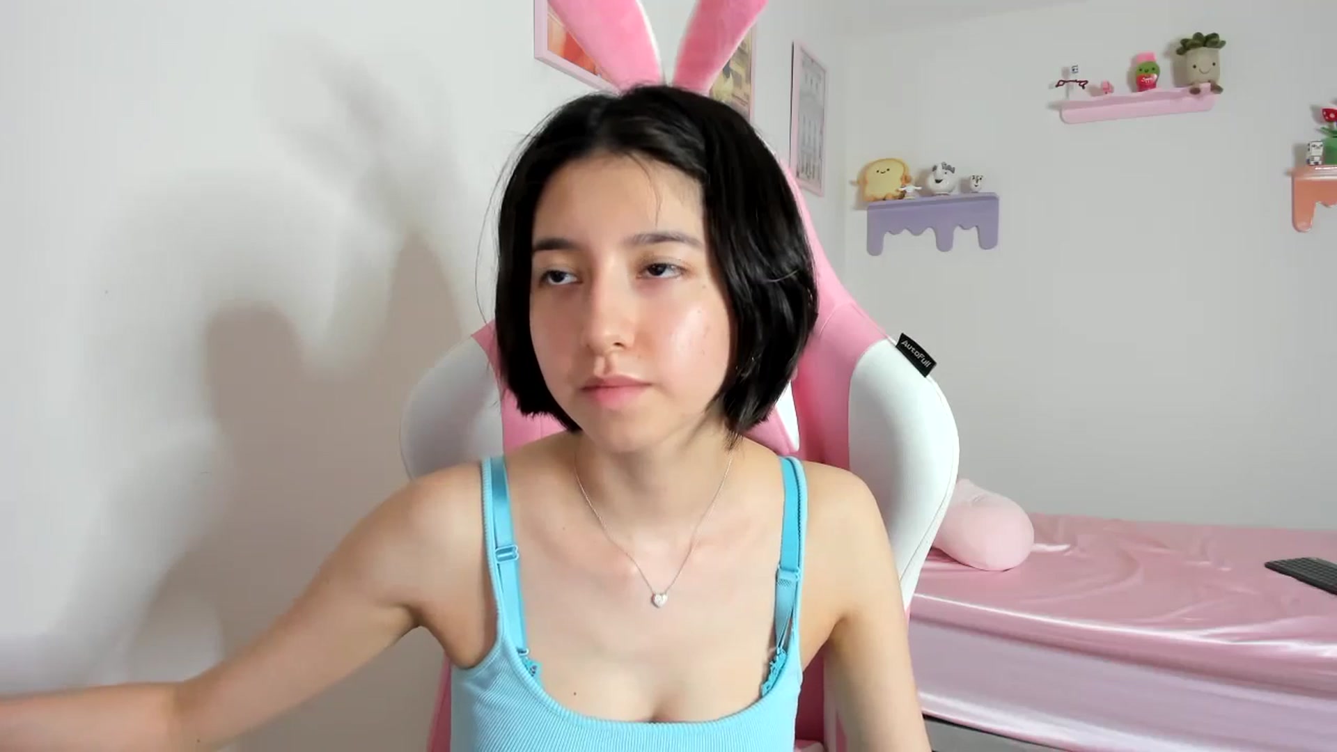 Gallery image thumbnail from Cherrycute666's myfreecams stream on, 10/25/2023, 05:26 image 4 of 20