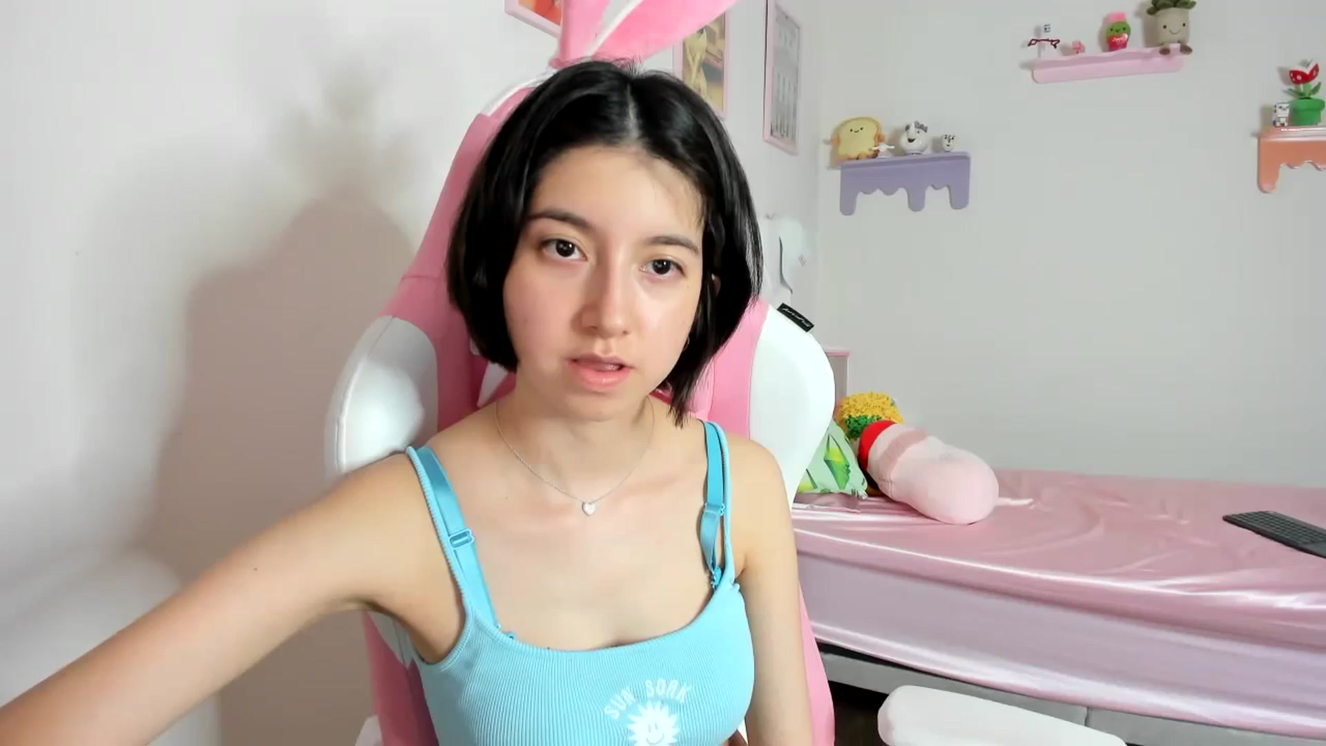Gallery image thumbnail from Cherrycute666's myfreecams stream on, 10/25/2023, 05:26 image 10 of 20