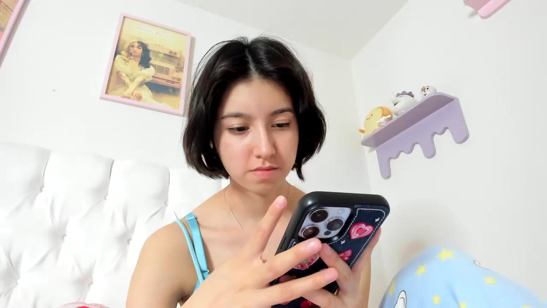 Gallery image thumbnail from Cherrycute666's myfreecams stream on, 10/25/2023, 07:16 image 6 of 20