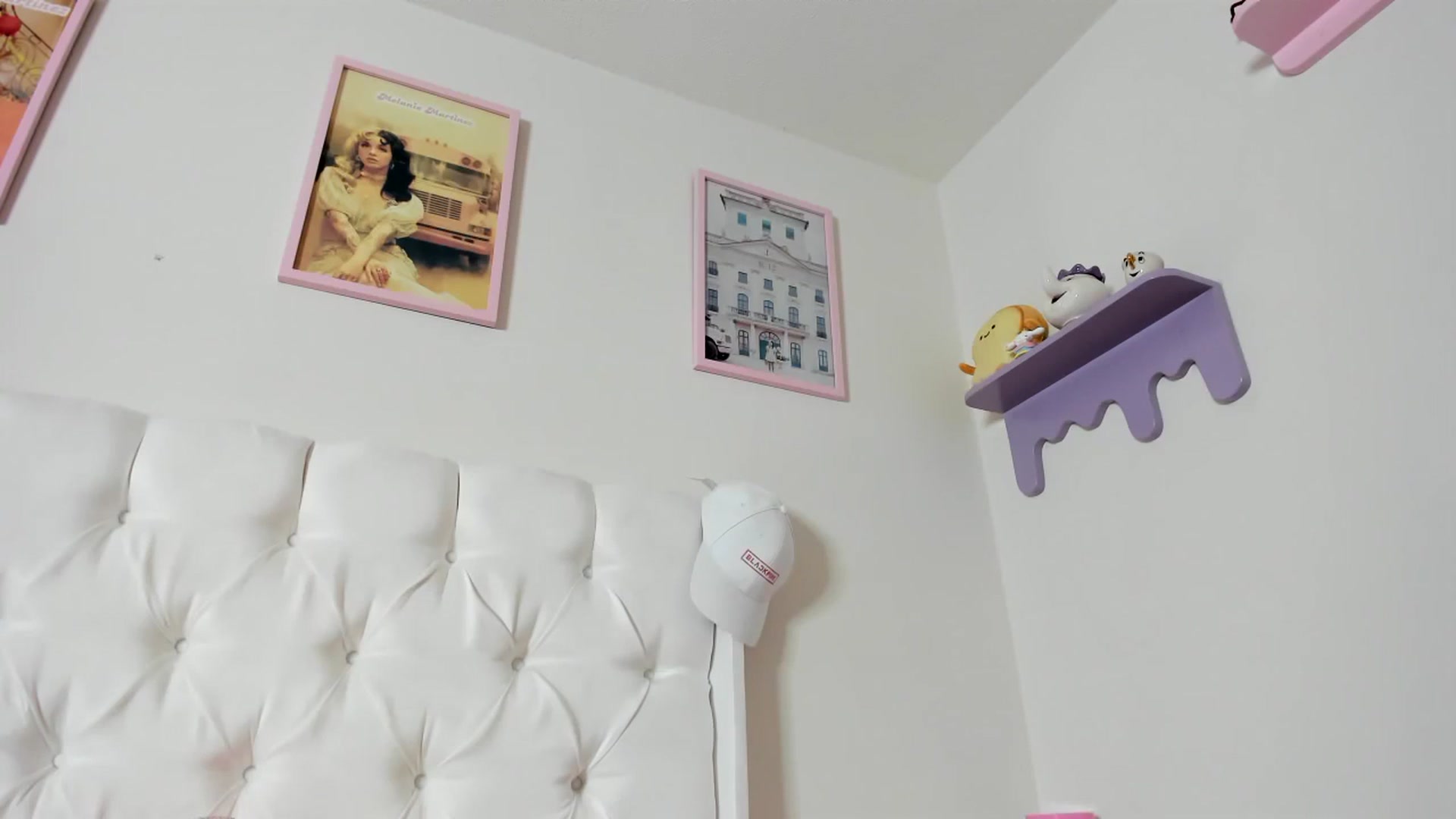 Gallery image thumbnail from Cherrycute666's myfreecams stream on, 10/25/2023, 07:16 image 8 of 20