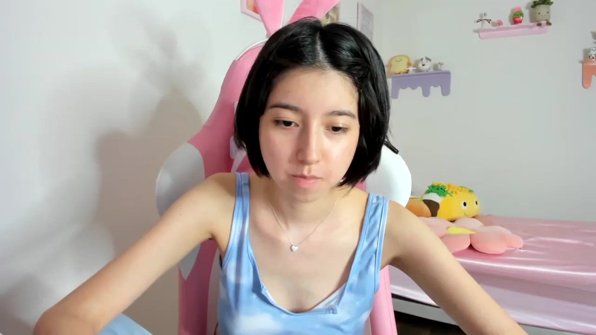 Gallery image thumbnail from Cherrycute666's myfreecams stream on, 10/26/2023, 02:09 image 18 of 20