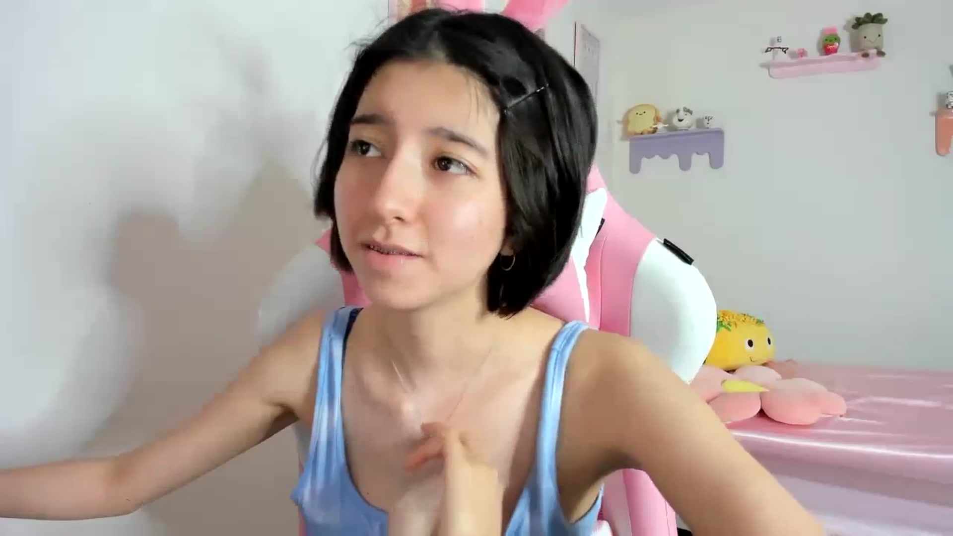 Gallery image thumbnail from Cherrycute666's myfreecams stream on, 10/26/2023, 02:22 image 14 of 20