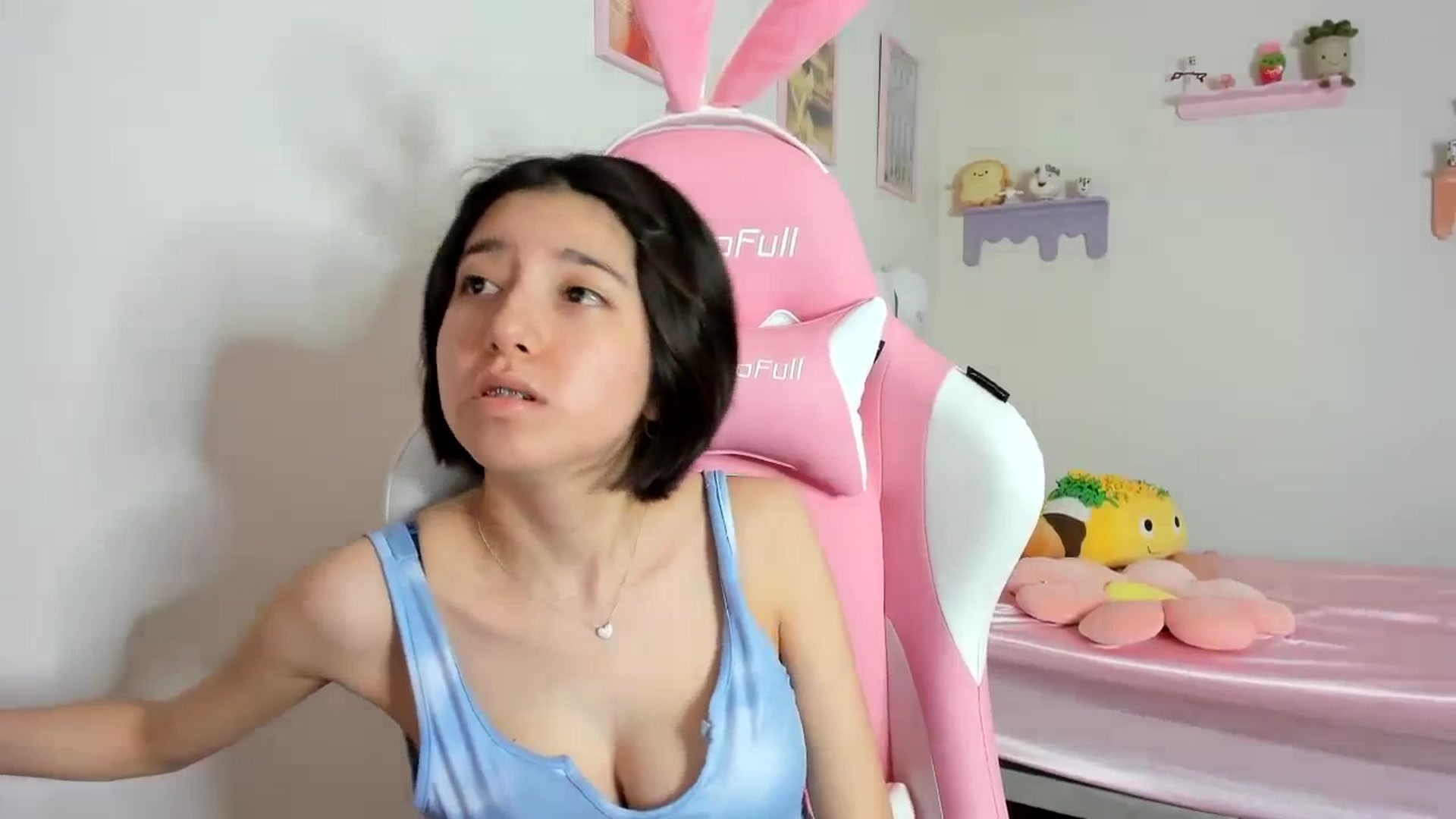 Gallery image thumbnail from Cherrycute666's myfreecams stream on, 10/26/2023, 02:22 image 16 of 20