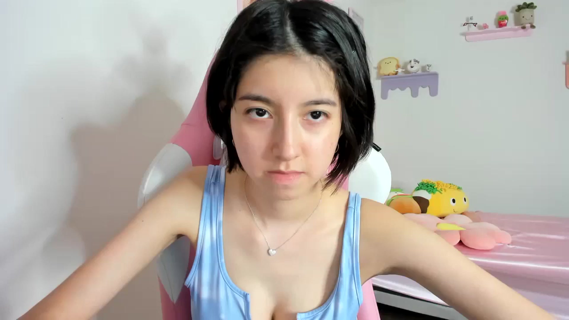 Gallery image thumbnail from Cherrycute666's myfreecams stream on, 10/26/2023, 04:50 image 1 of 20