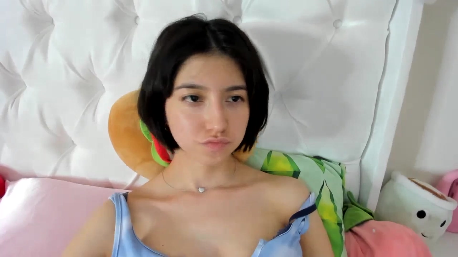 Gallery image thumbnail from Cherrycute666's myfreecams stream on, 10/26/2023, 07:40 image 18 of 20