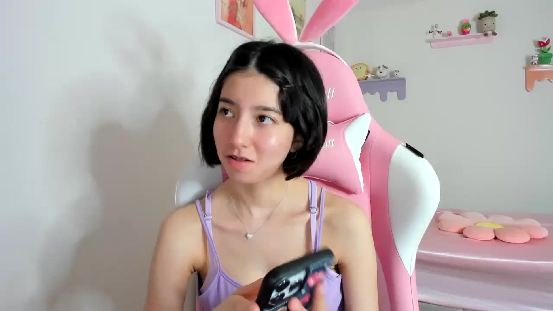 Gallery image thumbnail from Cherrycute666's myfreecams stream on, 10/26/2023, 17:00 image 11 of 20