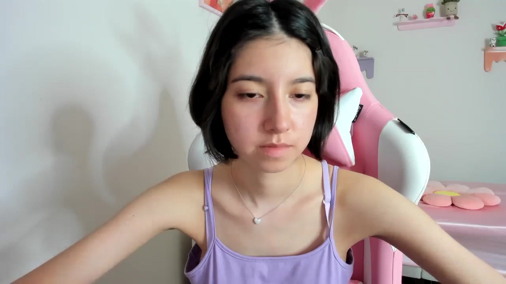 Gallery image thumbnail from Cherrycute666's myfreecams stream on, 10/26/2023, 17:00 image 15 of 20