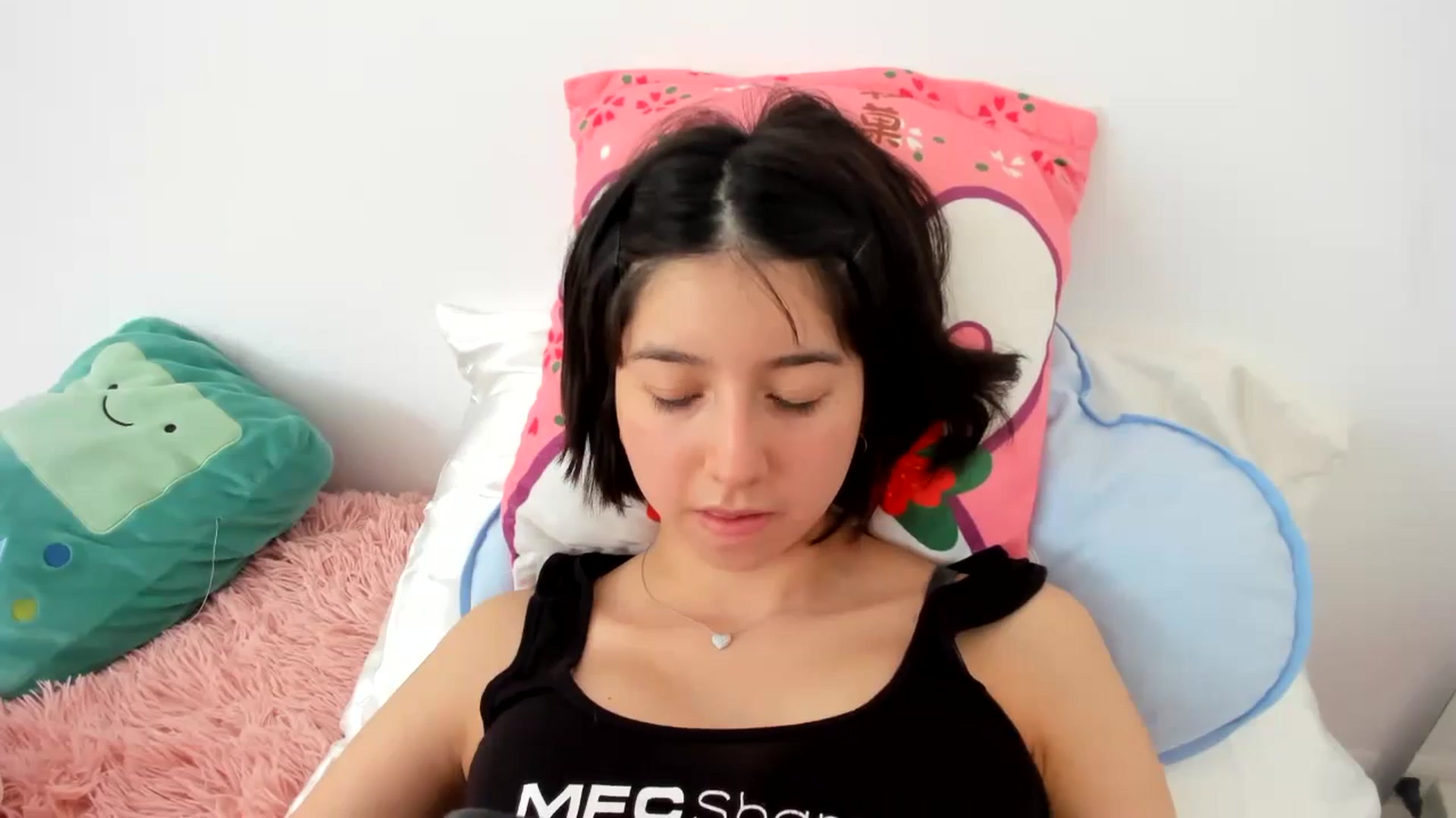Gallery image thumbnail from Cherrycute666's myfreecams stream on, 11/01/2023, 19:22 image 4 of 20
