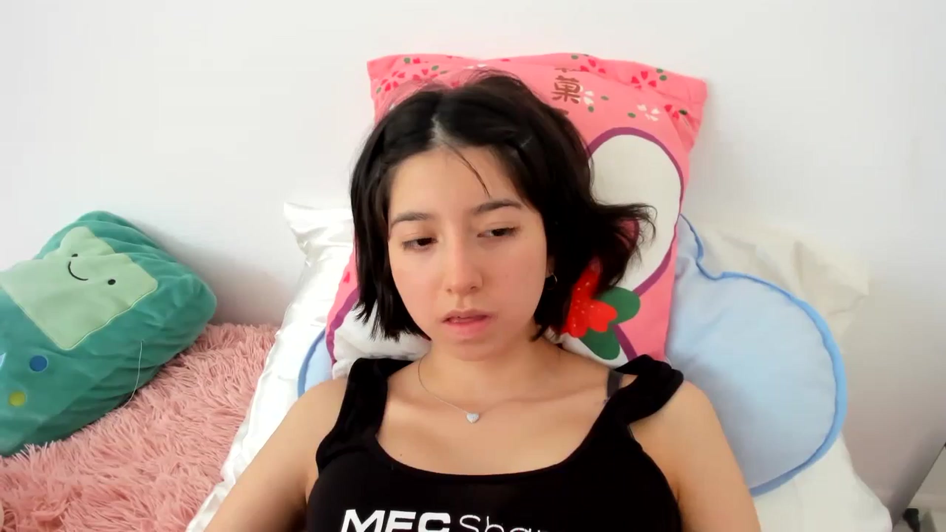 Gallery image thumbnail from Cherrycute666's myfreecams stream on, 11/01/2023, 19:22 image 6 of 20
