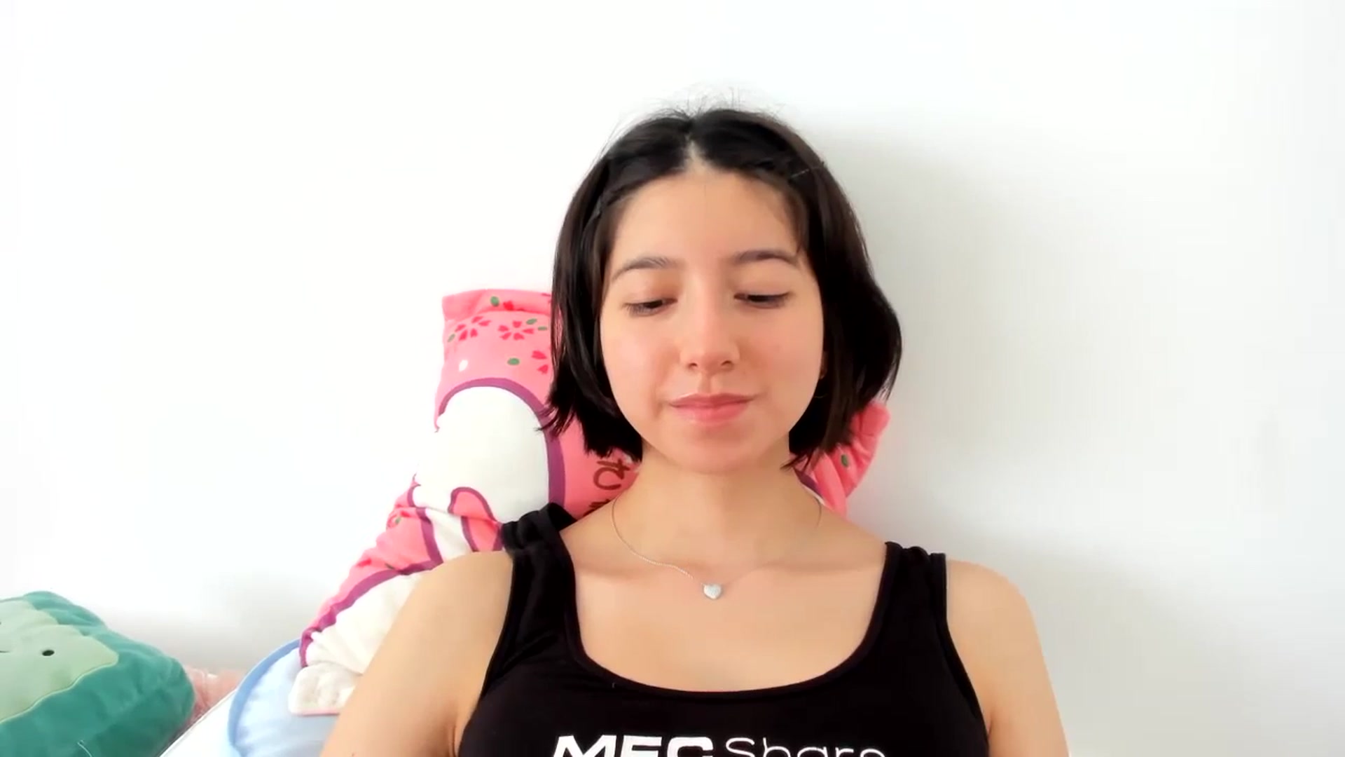 Gallery image thumbnail from Cherrycute666's myfreecams stream on, 11/01/2023, 21:32 image 15 of 20