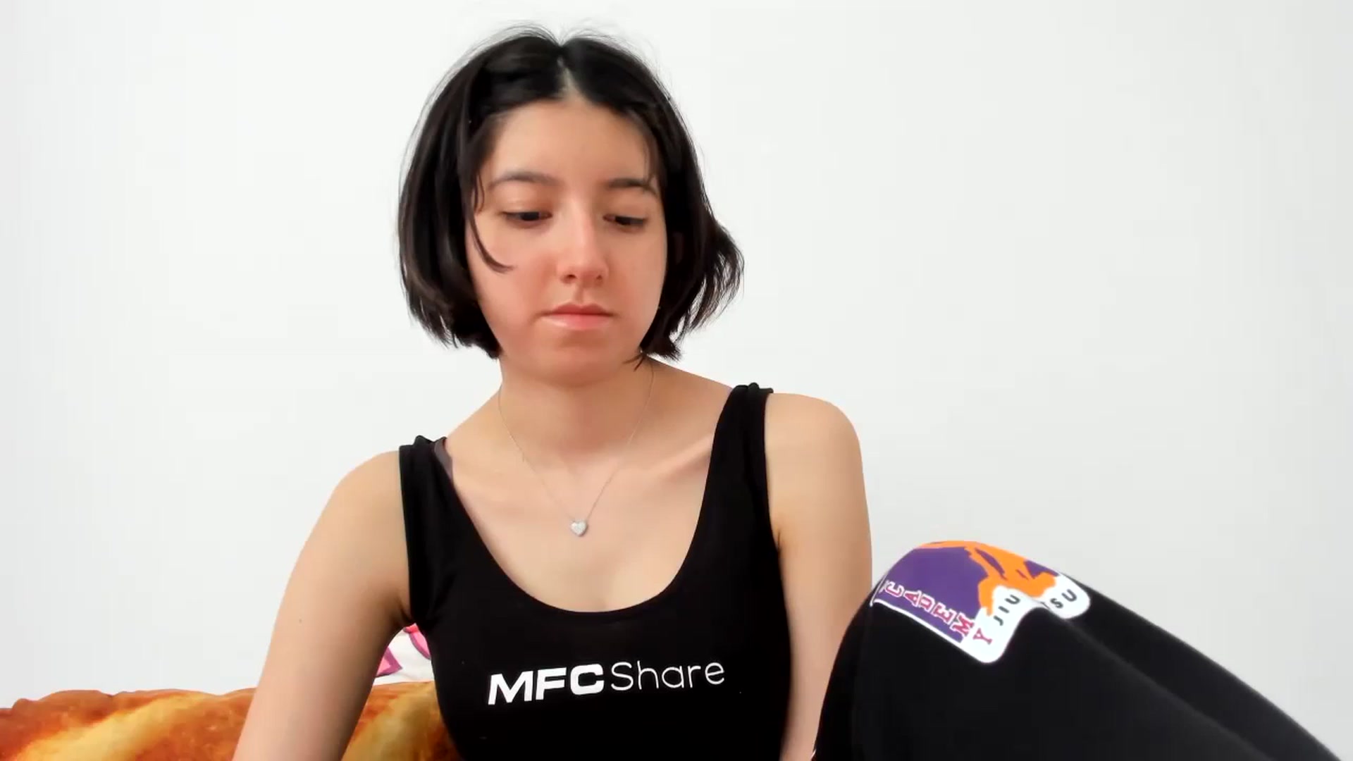 Gallery image thumbnail from Cherrycute666's myfreecams stream on, 11/01/2023, 22:51 image 18 of 20