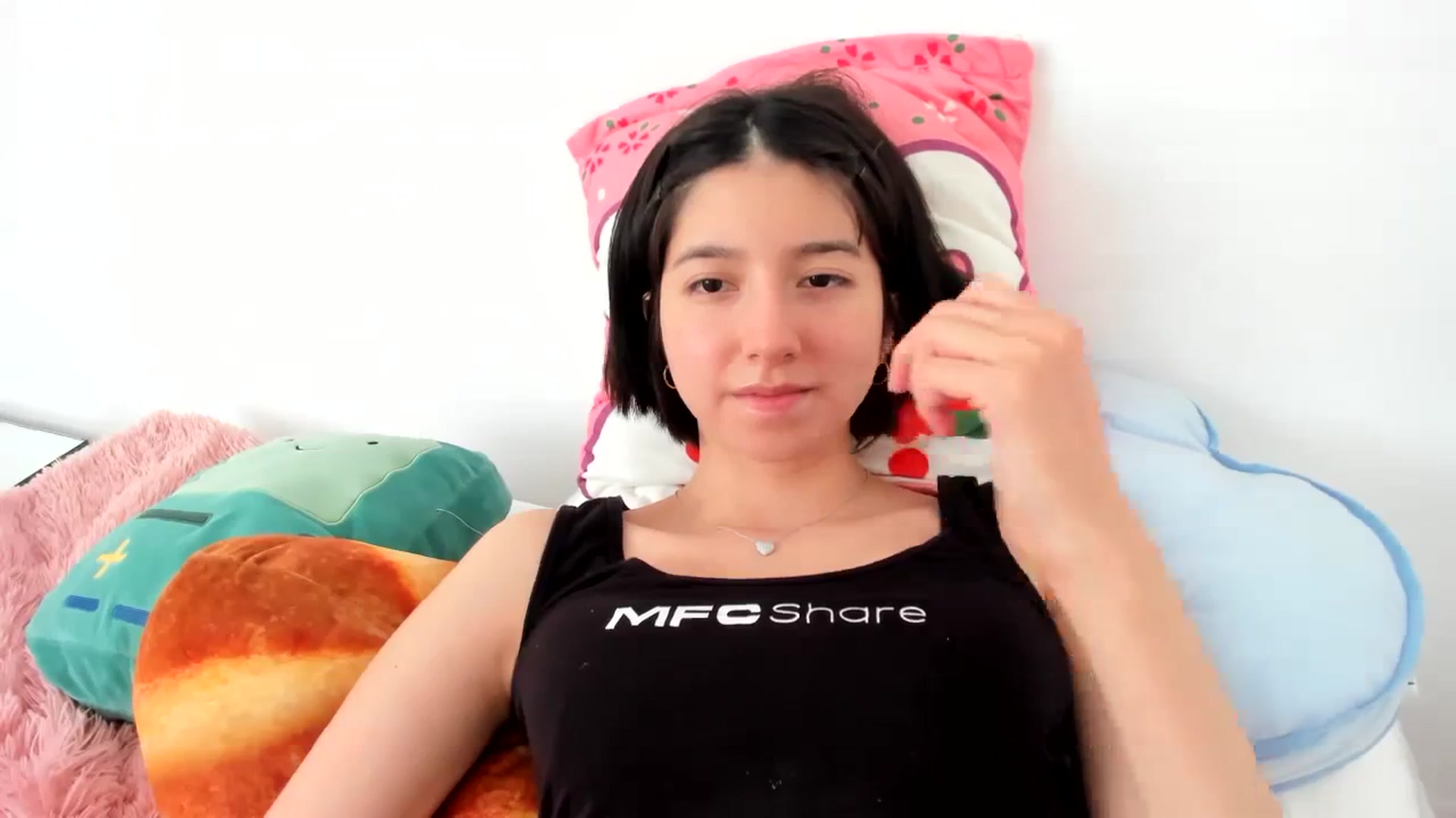 Gallery image thumbnail from Cherrycute666's myfreecams stream on, 11/01/2023, 23:07 image 5 of 20