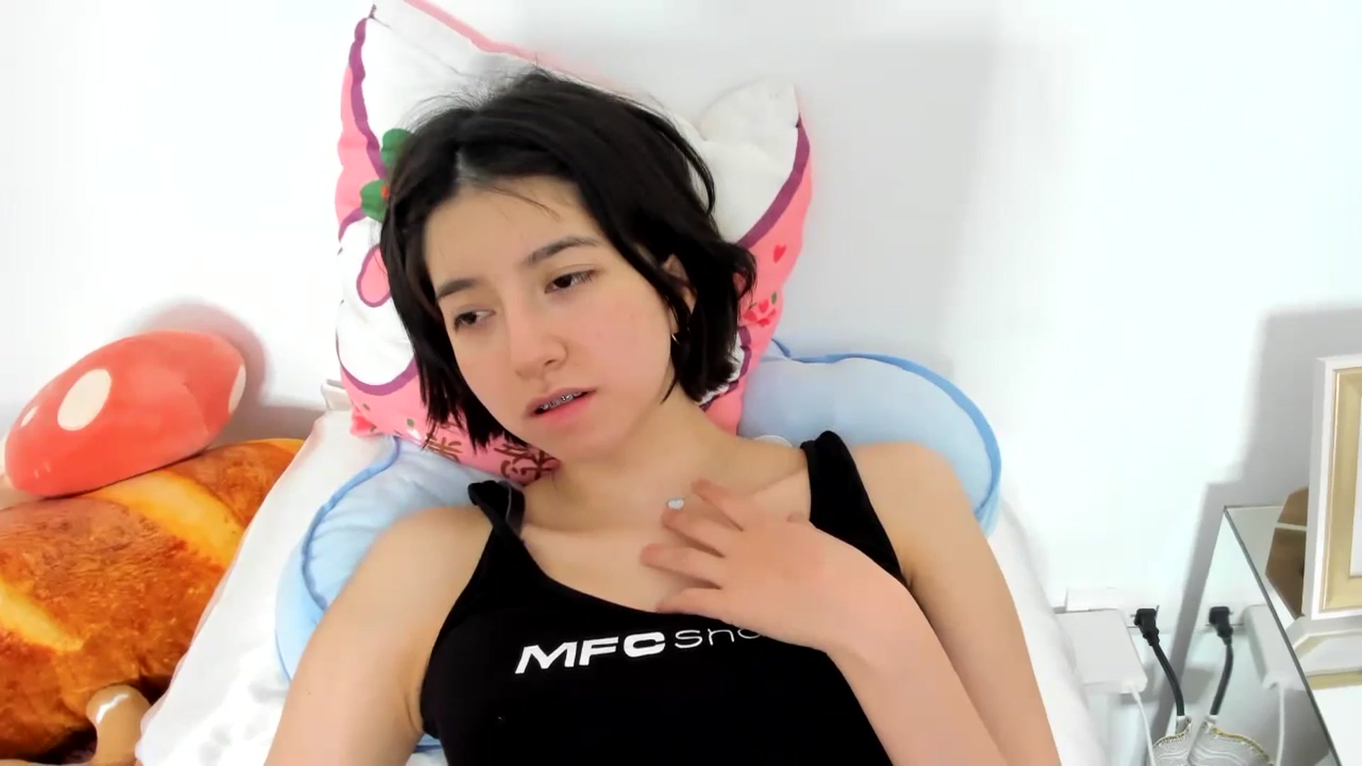 Gallery image thumbnail from Cherrycute666's myfreecams stream on, 11/02/2023, 06:25 image 4 of 20