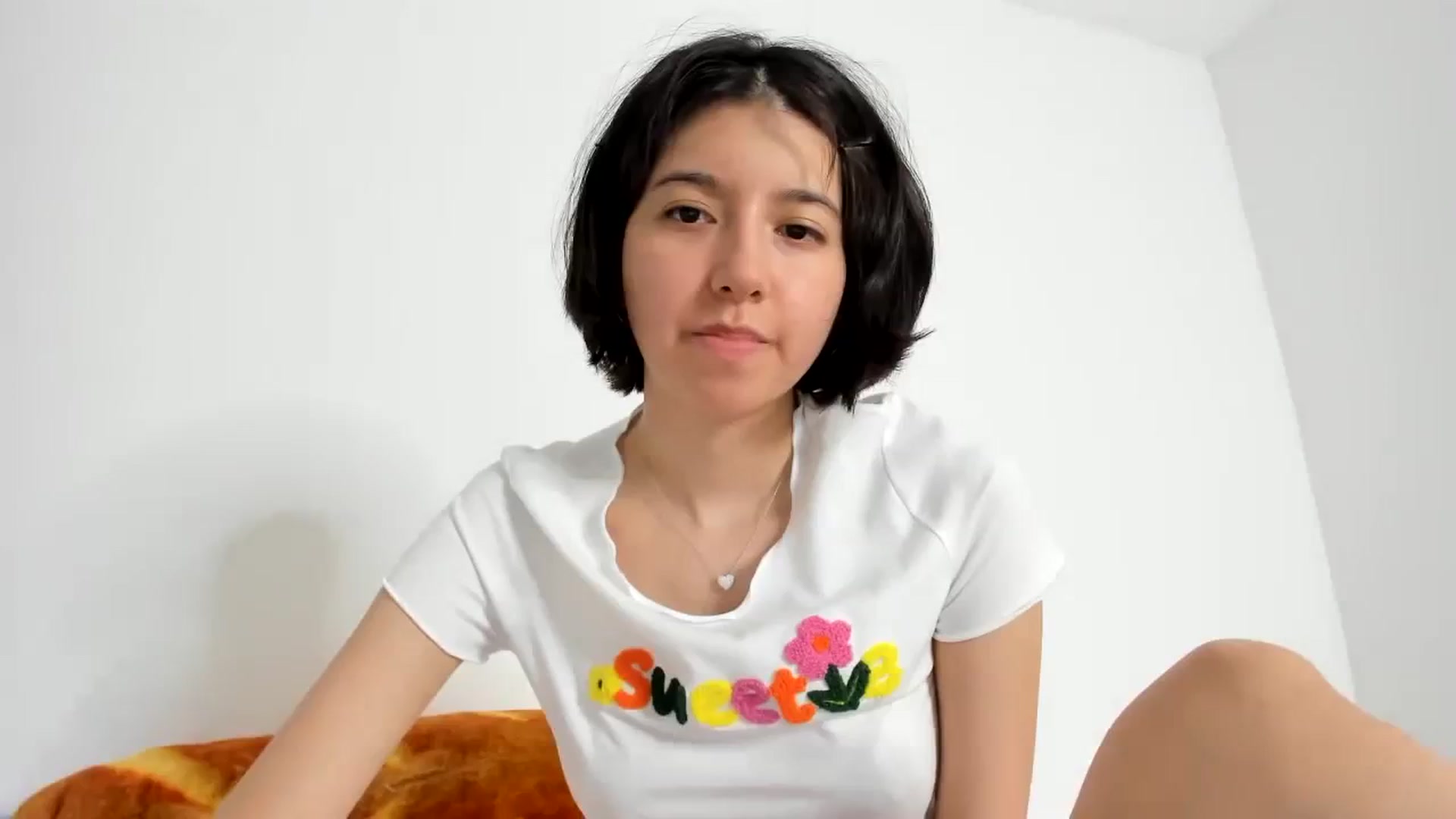 Gallery image thumbnail from Cherrycute666's myfreecams stream on, 11/04/2023, 10:40 image 1 of 20