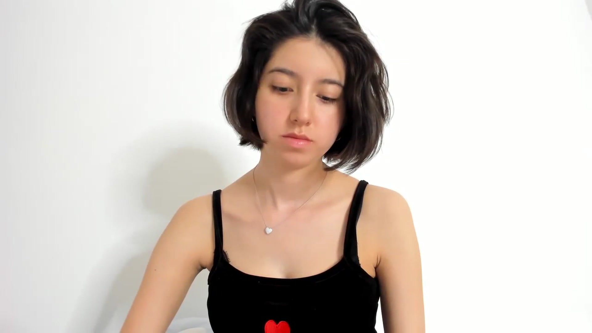 Gallery image thumbnail from Cherrycute666's myfreecams stream on, 11/08/2023, 01:02 image 4 of 20
