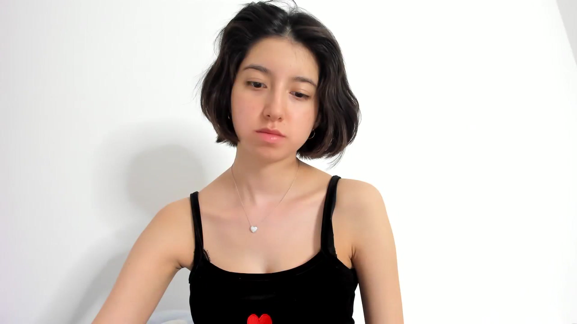 Gallery image thumbnail from Cherrycute666's myfreecams stream on, 11/08/2023, 01:02 image 6 of 20