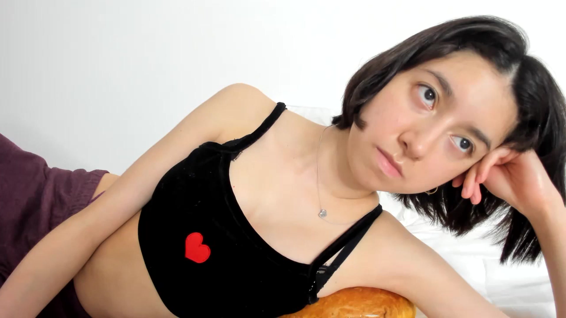Gallery image thumbnail from Cherrycute666's myfreecams stream on, 11/08/2023, 07:25 image 16 of 20