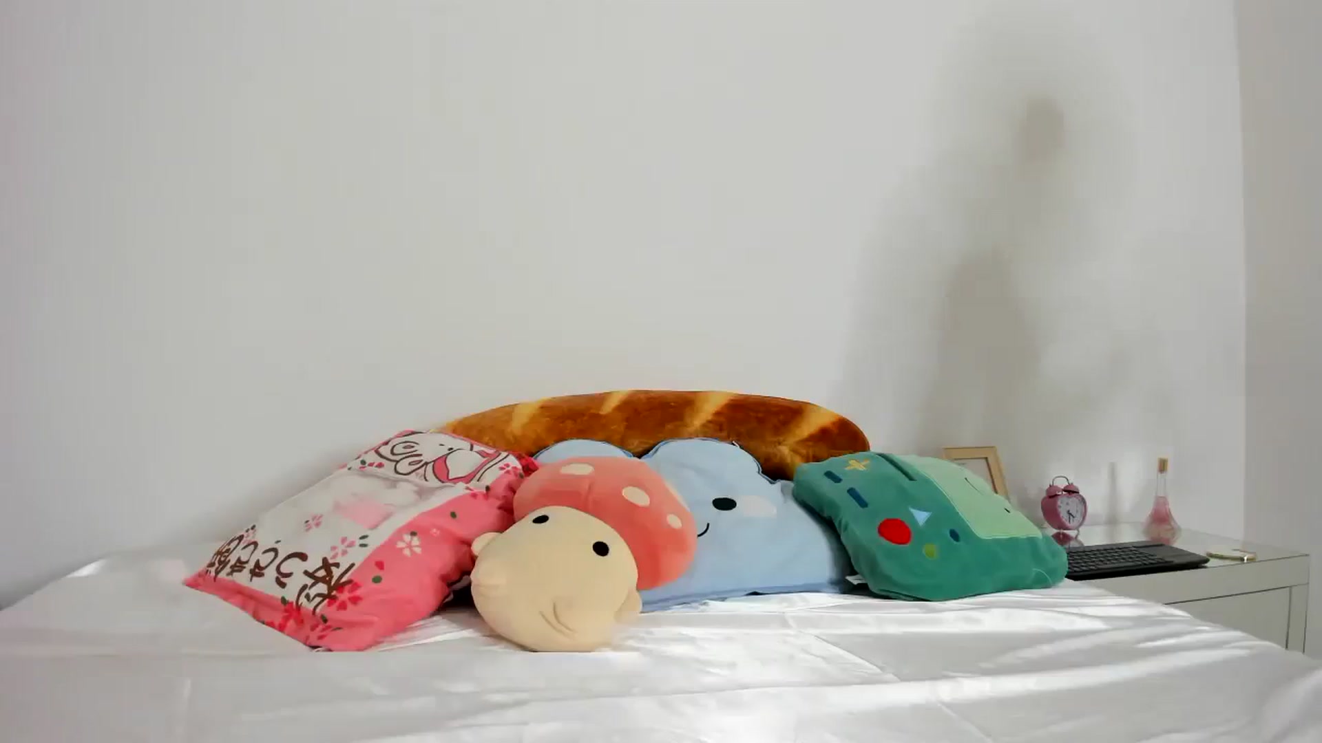Gallery image thumbnail from Cherrycute666's myfreecams stream on, 11/09/2023, 07:44 image 5 of 20