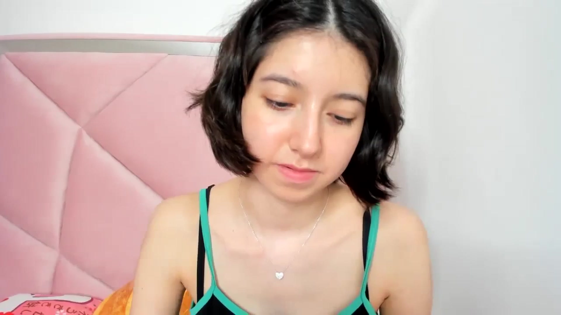 Gallery image thumbnail from Cherrycute666's myfreecams stream on, 11/11/2023, 08:59 image 17 of 20