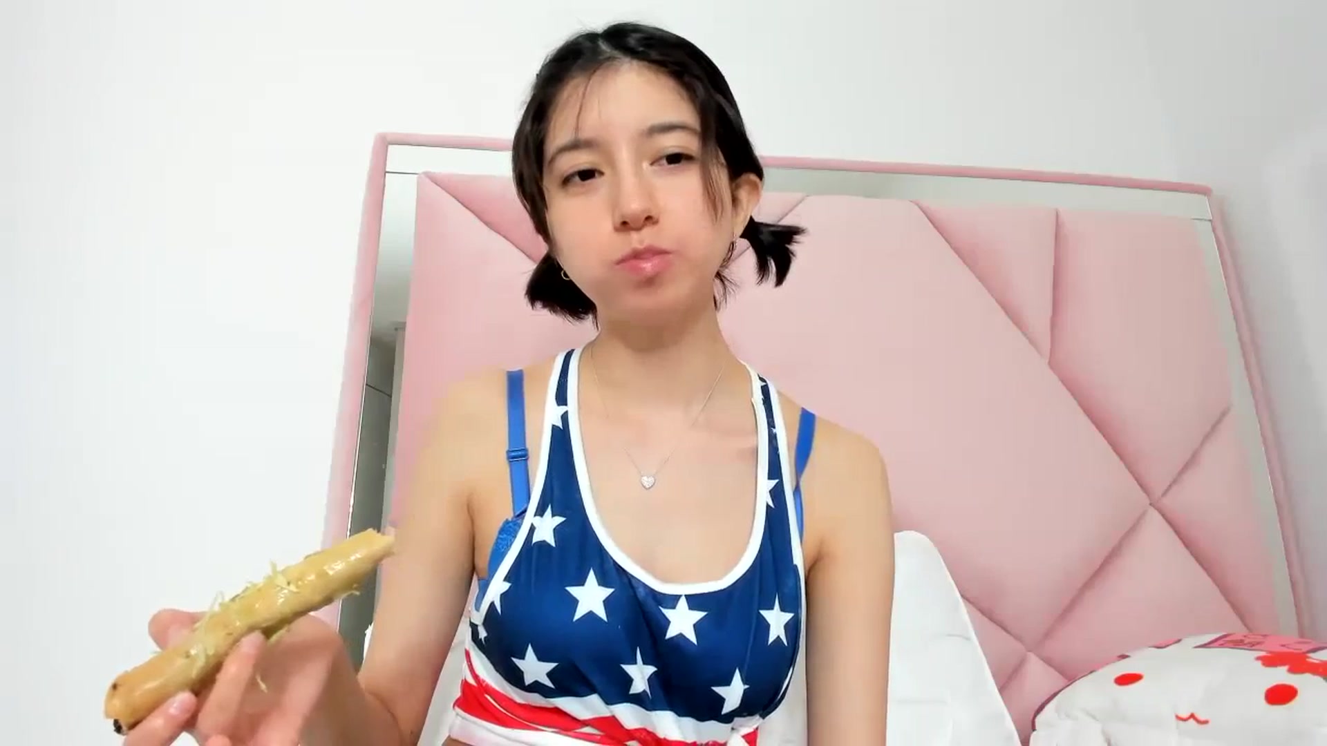 Gallery image thumbnail from Cherrycute666's myfreecams stream on, 11/12/2023, 01:58 image 13 of 20
