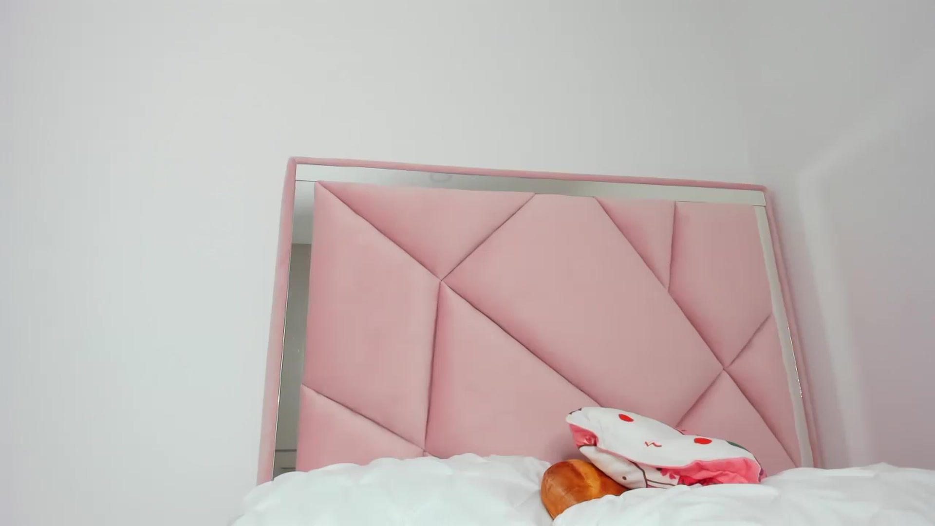 Gallery image thumbnail from Cherrycute666's myfreecams stream on, 11/12/2023, 01:58 image 4 of 20