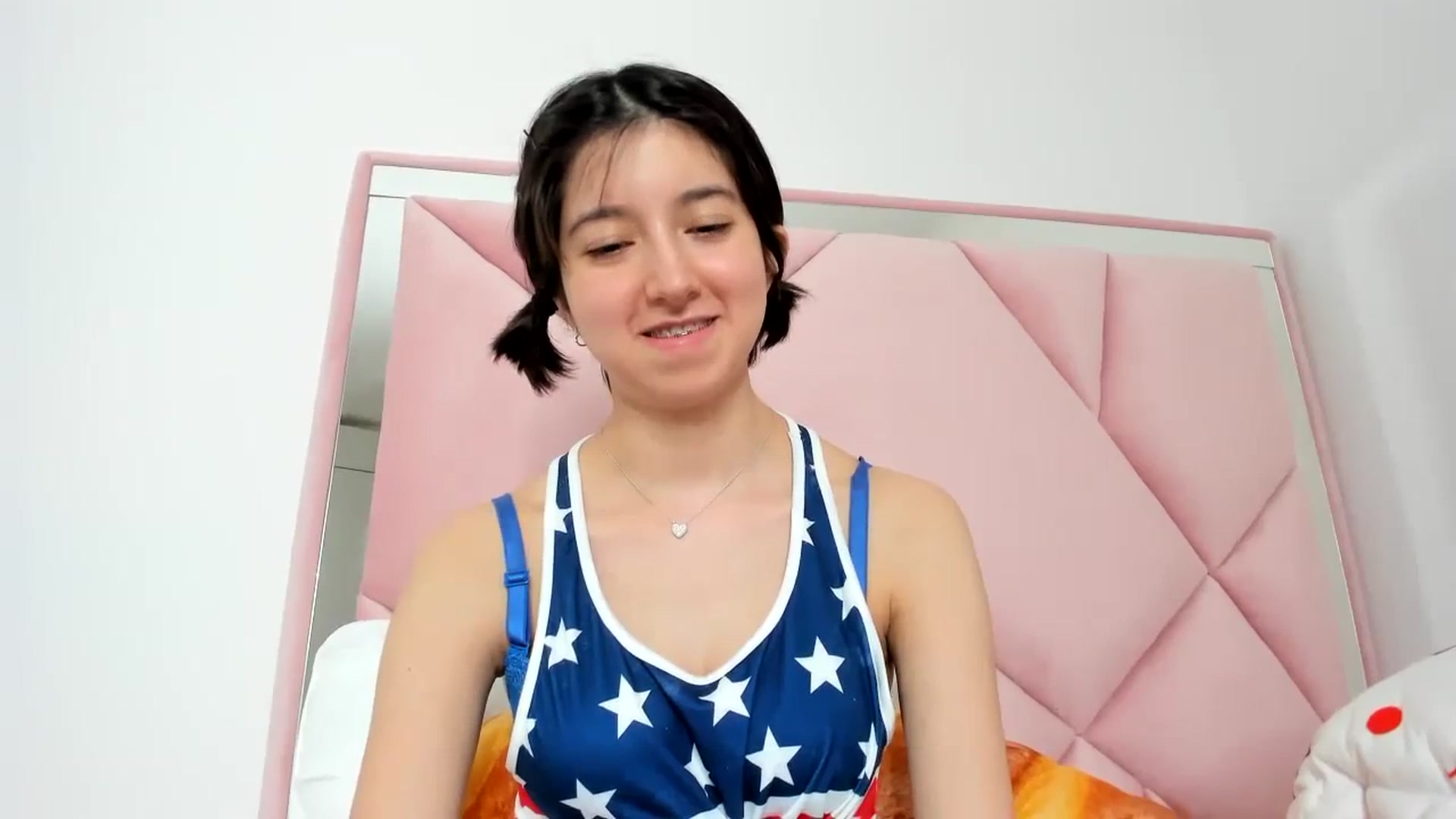 Gallery image thumbnail from Cherrycute666's myfreecams stream on, 11/12/2023, 03:52 image 12 of 20