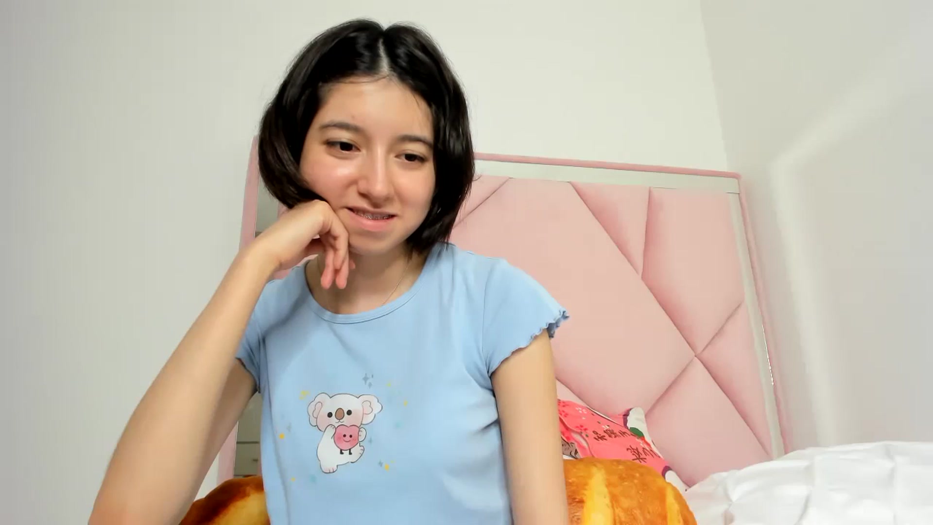 Gallery image thumbnail from Cherrycute666's myfreecams stream on, 11/13/2023, 06:40 image 9 of 20
