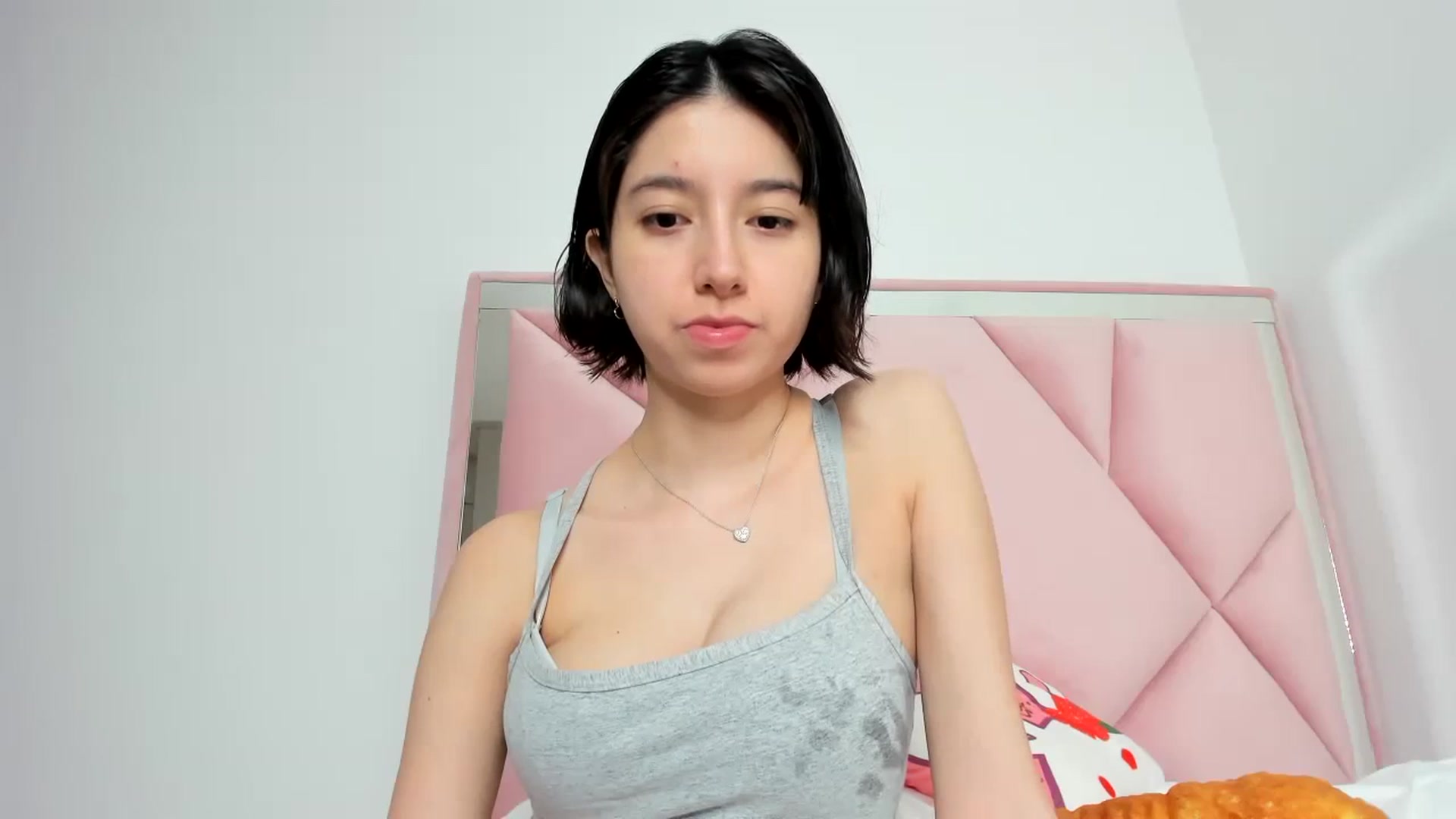Gallery image thumbnail from Cherrycute666's myfreecams stream on, 11/13/2023, 09:06 image 20 of 20