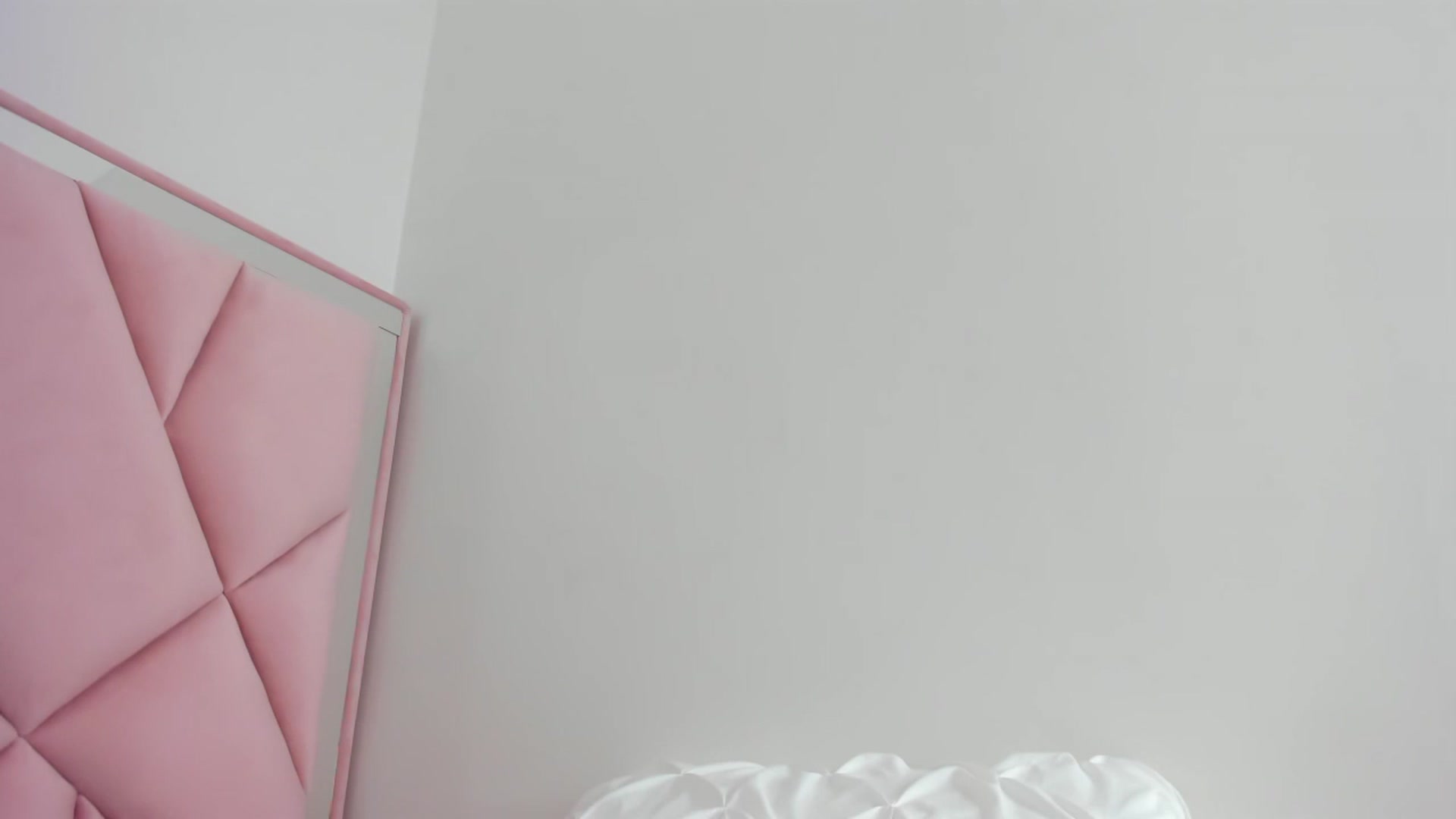 Gallery image thumbnail from Cherrycute666's myfreecams stream on, 11/14/2023, 24:03 image 1 of 20