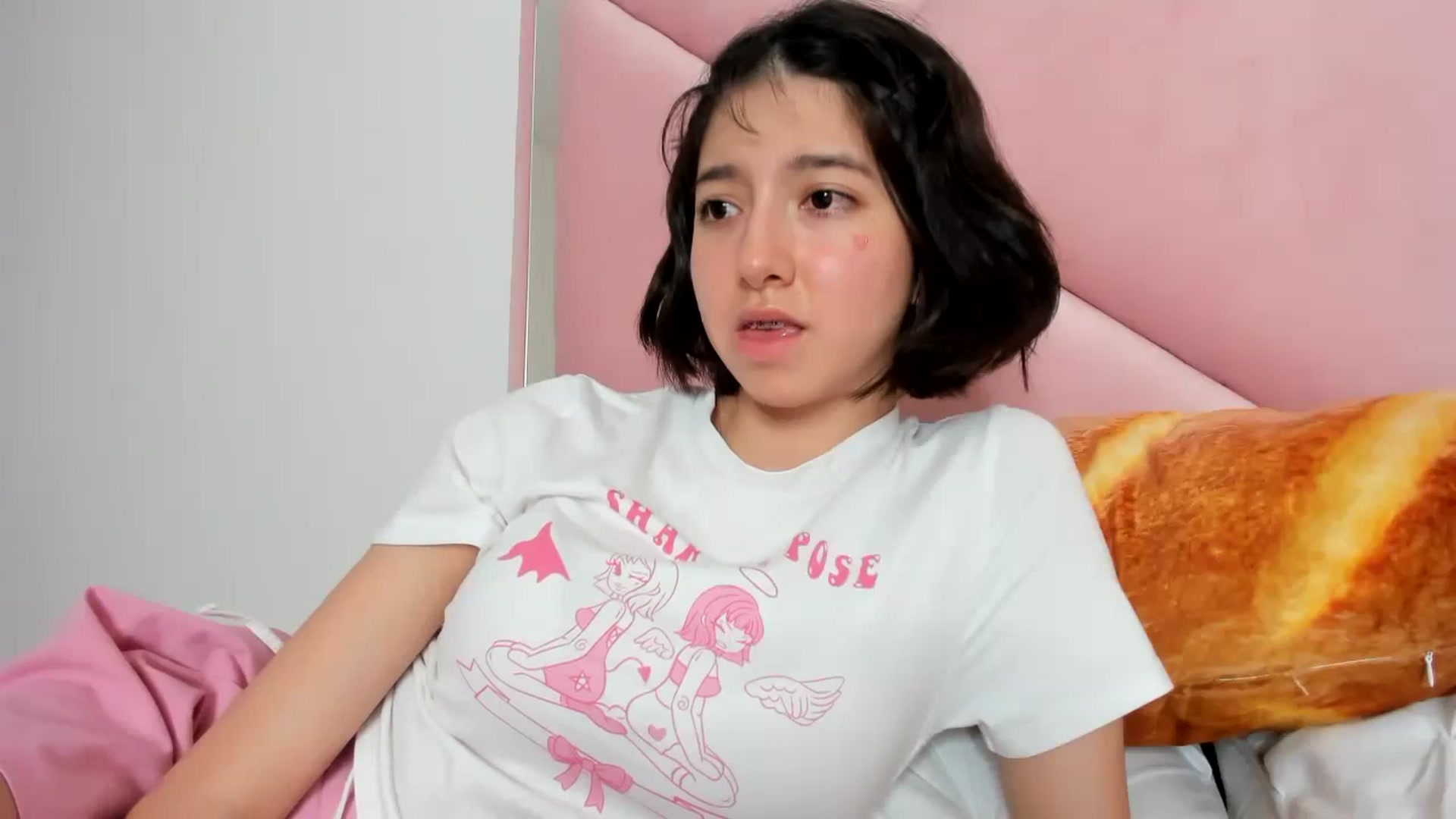 Gallery image thumbnail from Cherrycute666's myfreecams stream on, 11/16/2023, 04:24 image 20 of 20