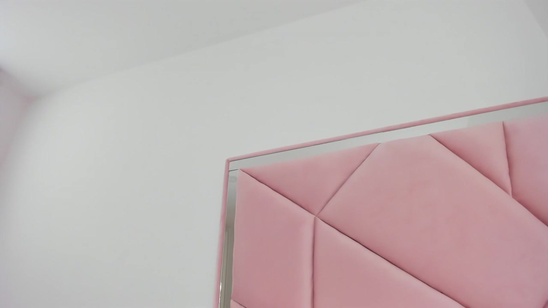 Gallery image thumbnail from Cherrycute666's myfreecams stream on, 11/17/2023, 24:15 image 5 of 20