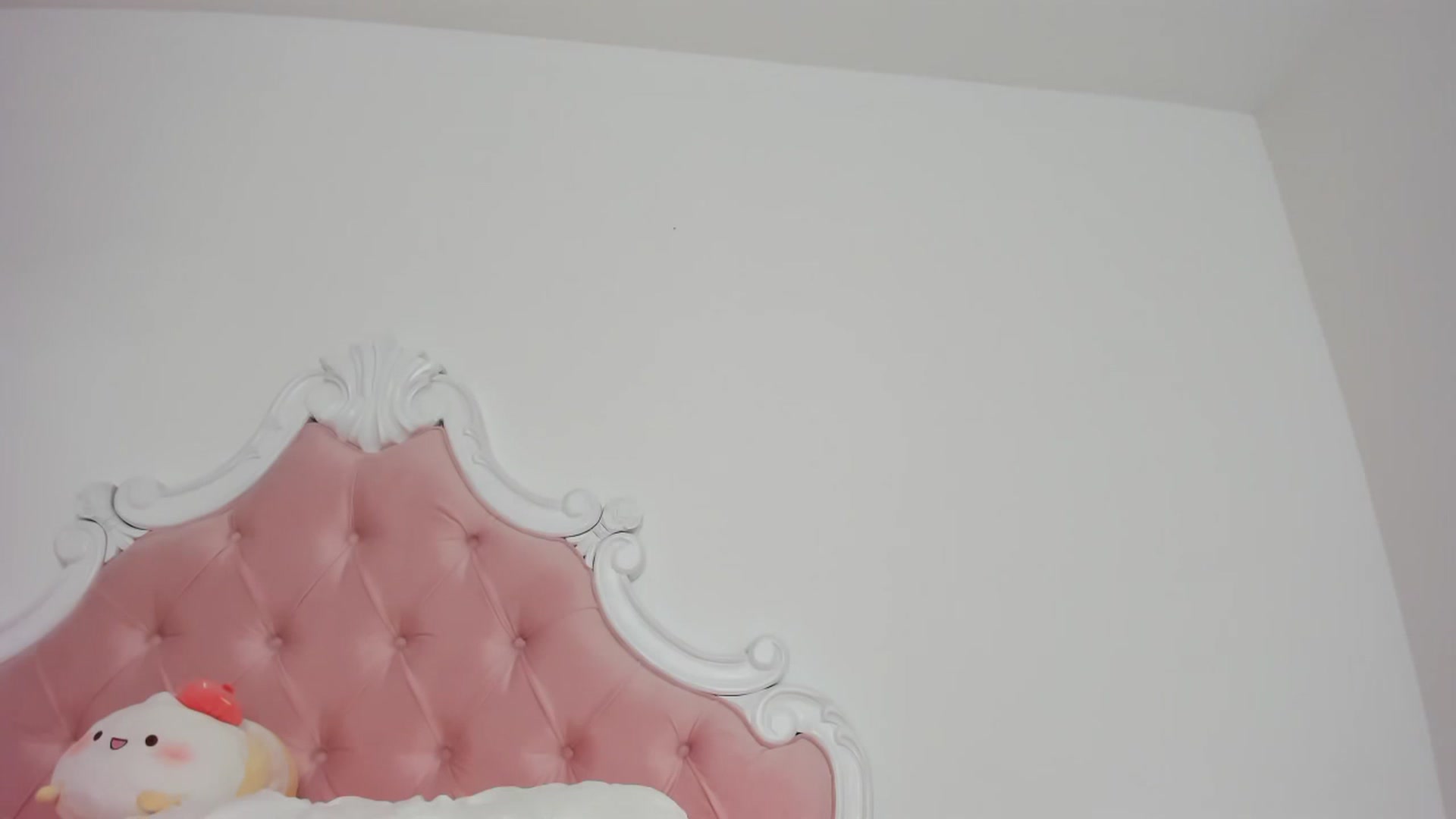 Gallery image thumbnail from Cherrycute666's myfreecams stream on, 11/17/2023, 01:18 image 6 of 20