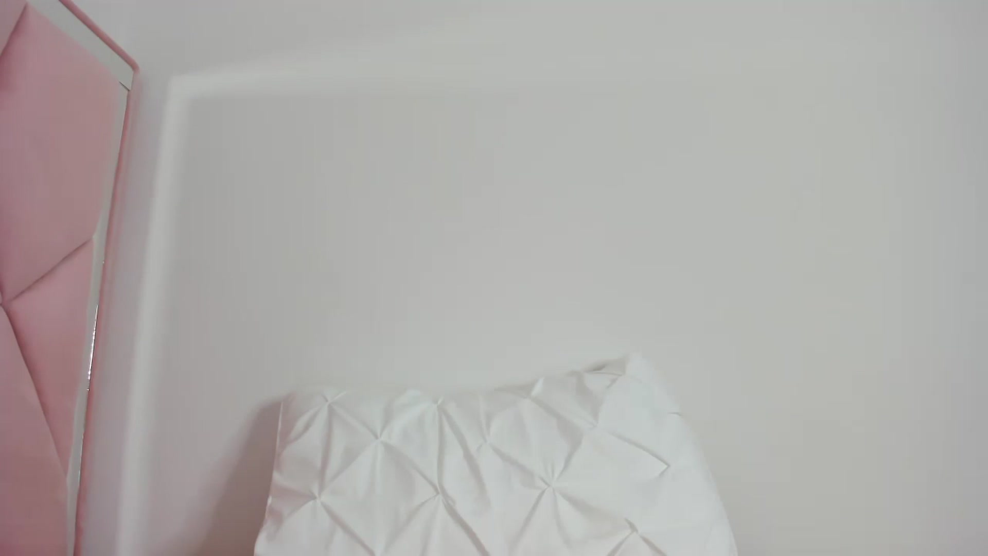 Gallery image thumbnail from Cherrycute666's myfreecams stream on, 11/17/2023, 23:33 image 11 of 20