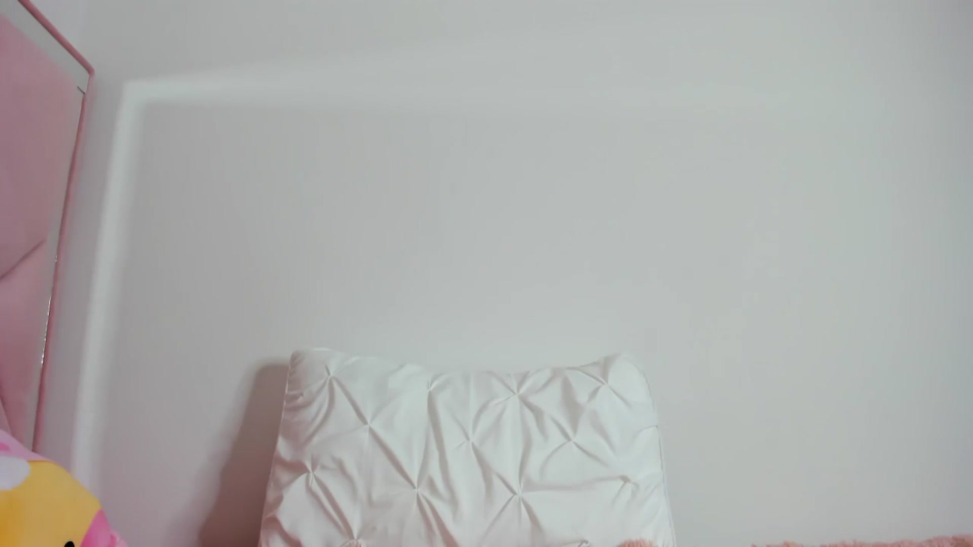 Gallery image thumbnail from Cherrycute666's myfreecams stream on, 11/18/2023, 01:43 image 12 of 20