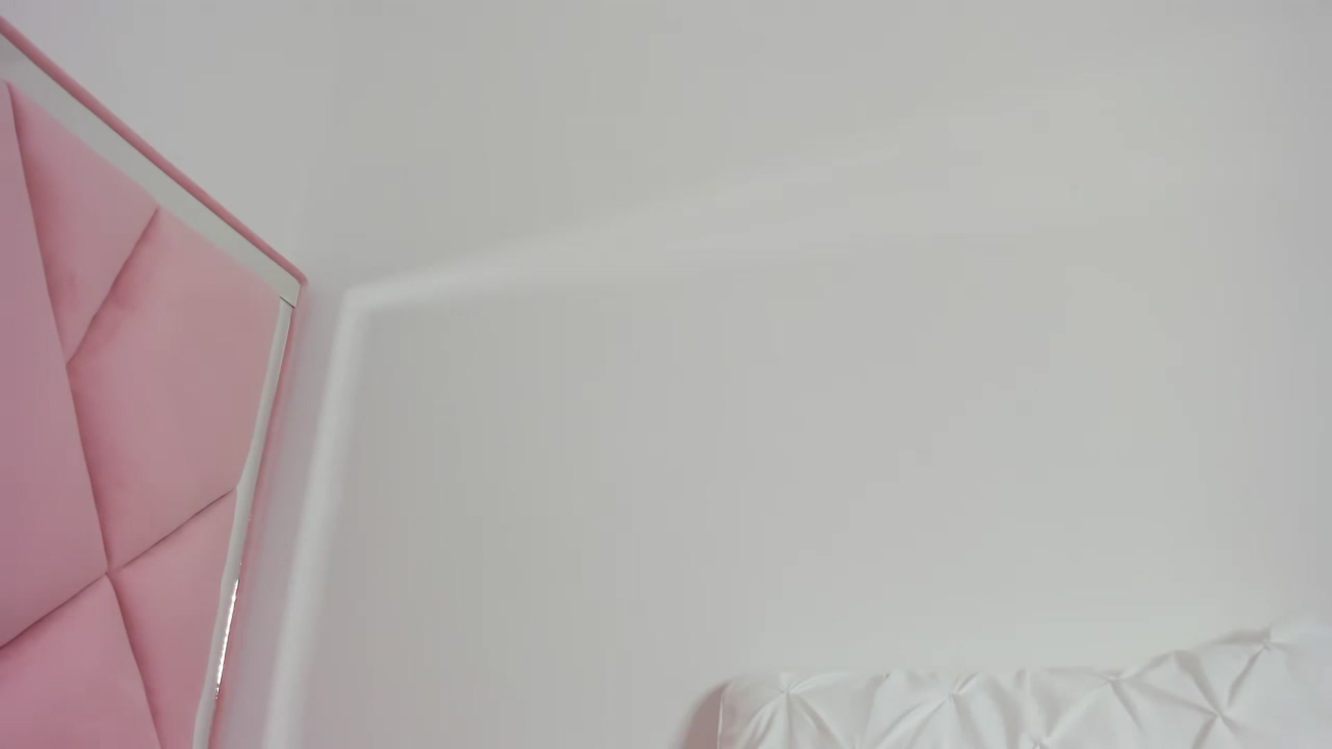 Gallery image thumbnail from Cherrycute666's myfreecams stream on, 11/18/2023, 09:44 image 7 of 20