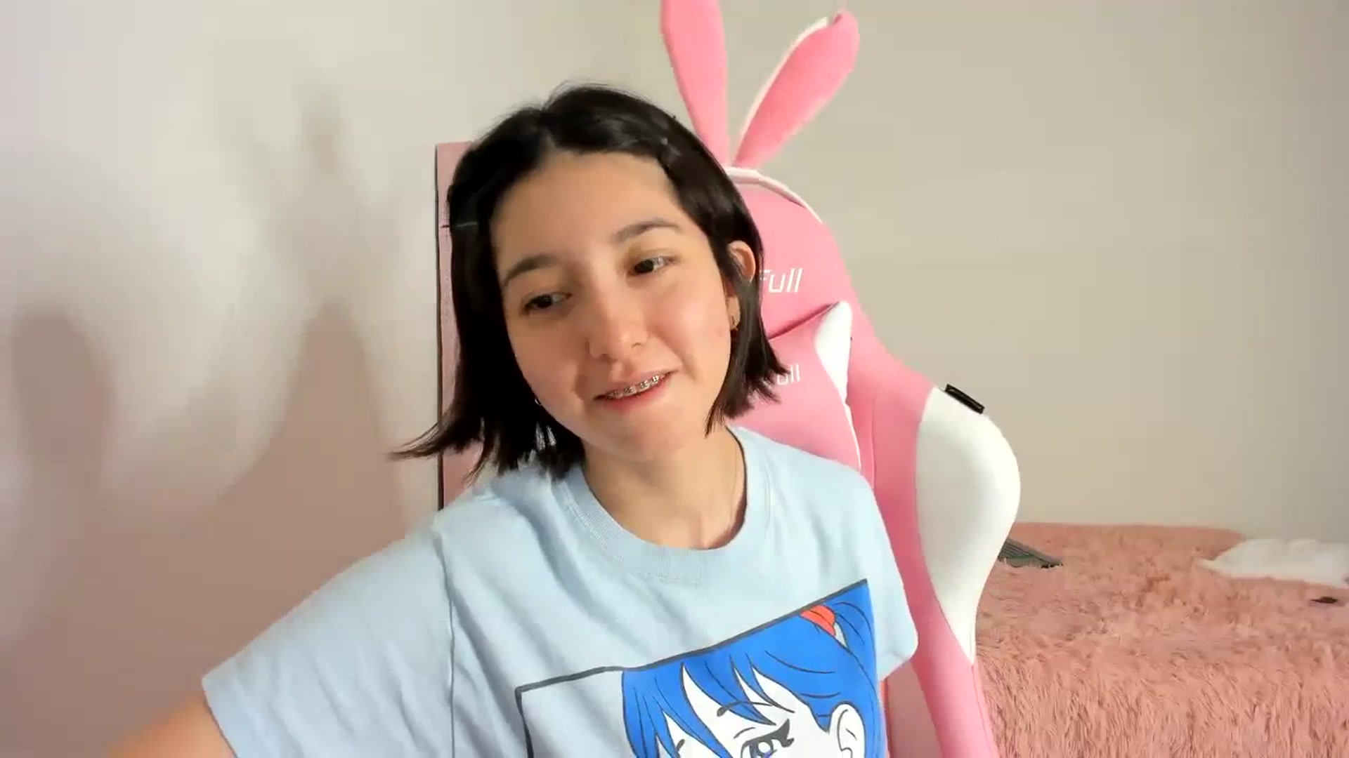 Gallery image thumbnail from Cherrycute666's myfreecams stream on, 11/19/2023, 05:04 image 6 of 20