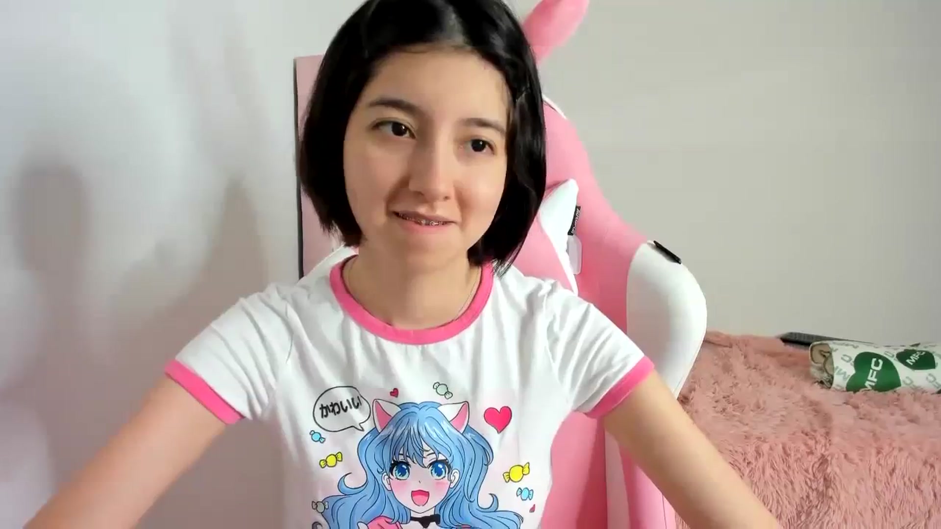 Gallery image thumbnail from Cherrycute666's myfreecams stream on, 11/20/2023, 03:37 image 16 of 20