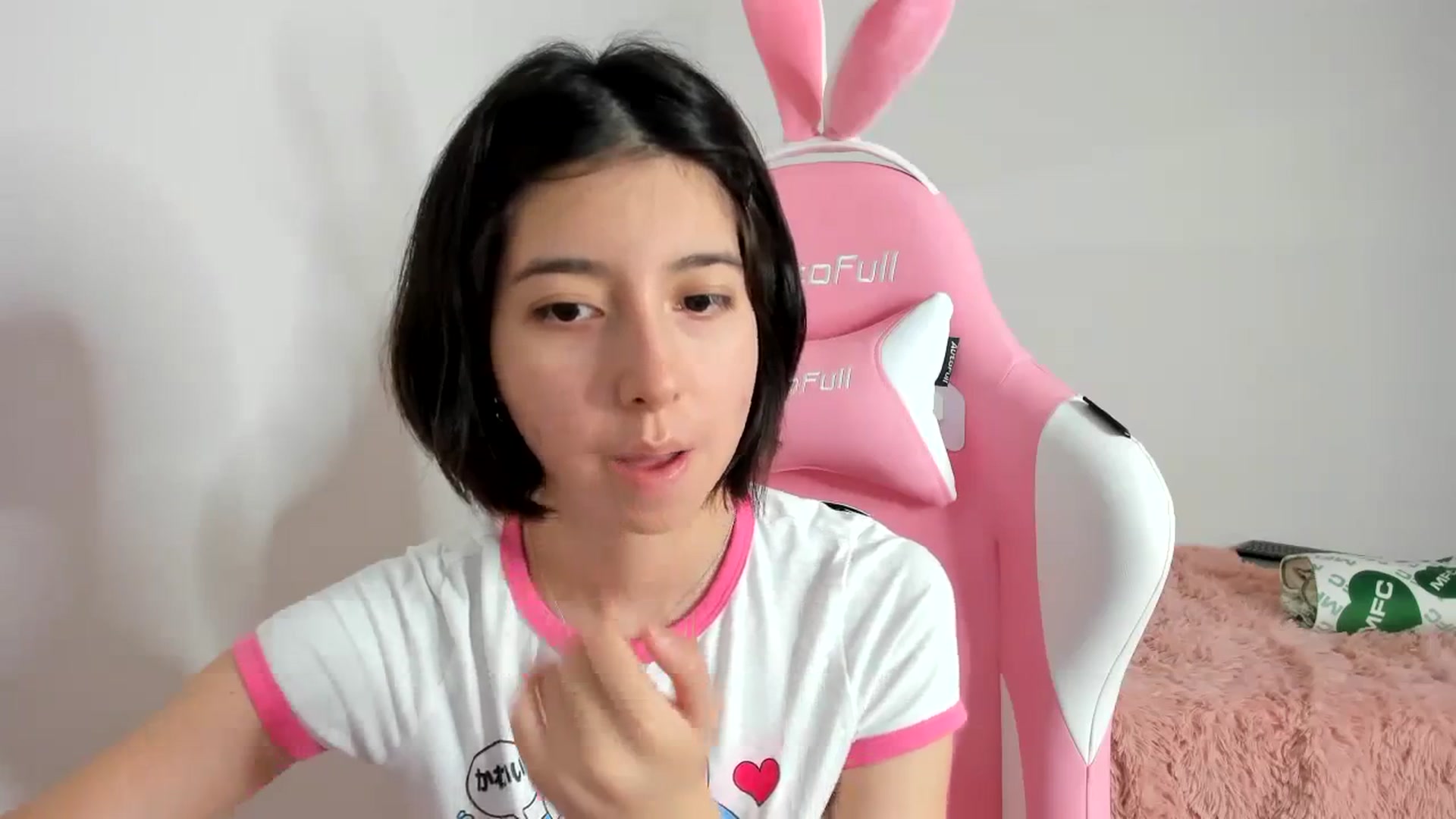 Gallery image thumbnail from Cherrycute666's myfreecams stream on, 11/20/2023, 05:01 image 5 of 20
