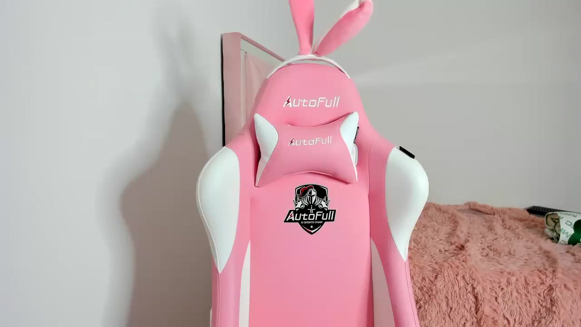 Gallery image thumbnail from Cherrycute666's myfreecams stream on, 11/20/2023, 05:01 image 15 of 20