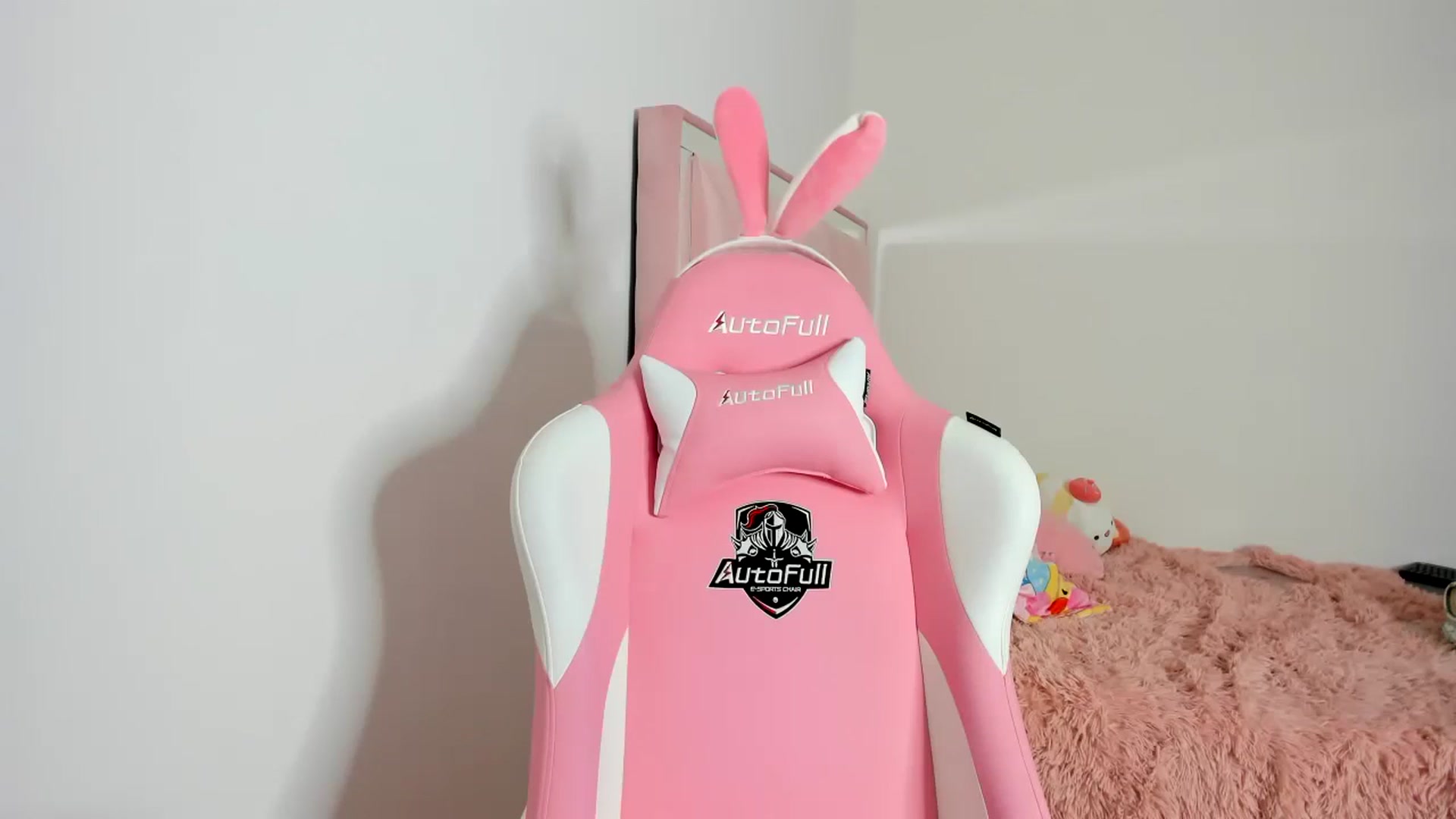 Gallery image thumbnail from Cherrycute666's myfreecams stream on, 11/20/2023, 10:27 image 3 of 20